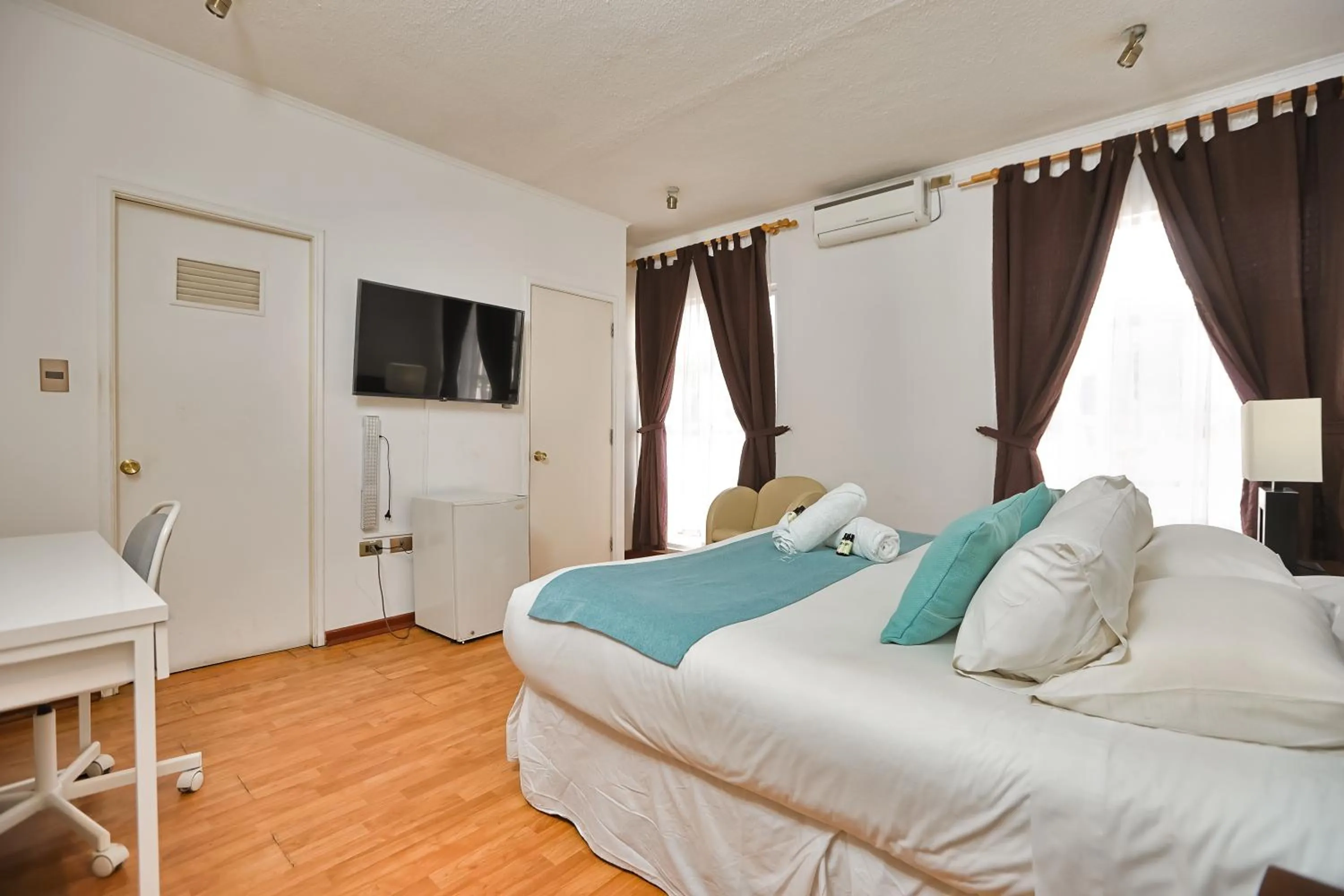 Balcony/Terrace, Bed in Hotel Boutique Trinidad