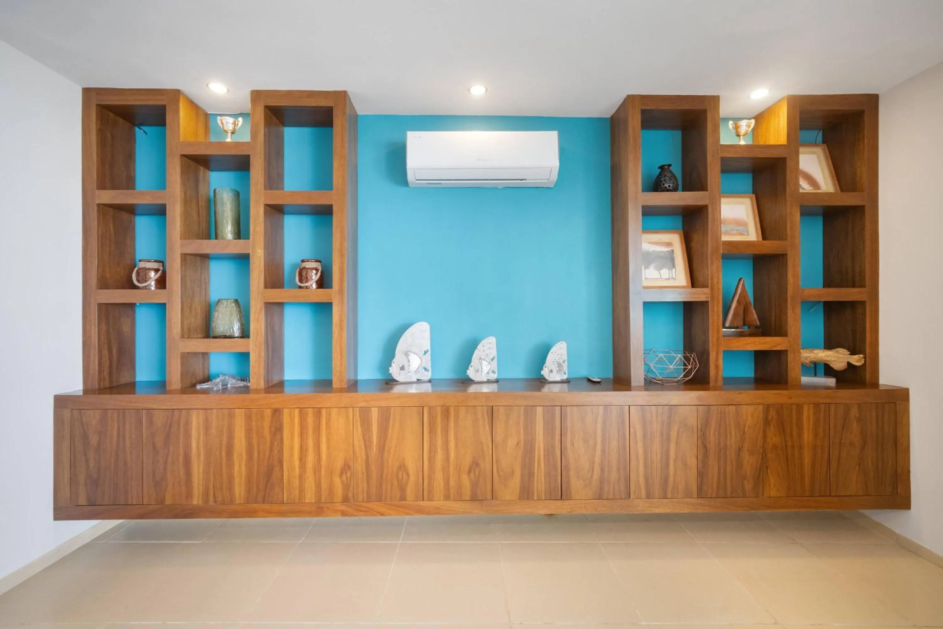 Beachfront Upscale House in Telchac