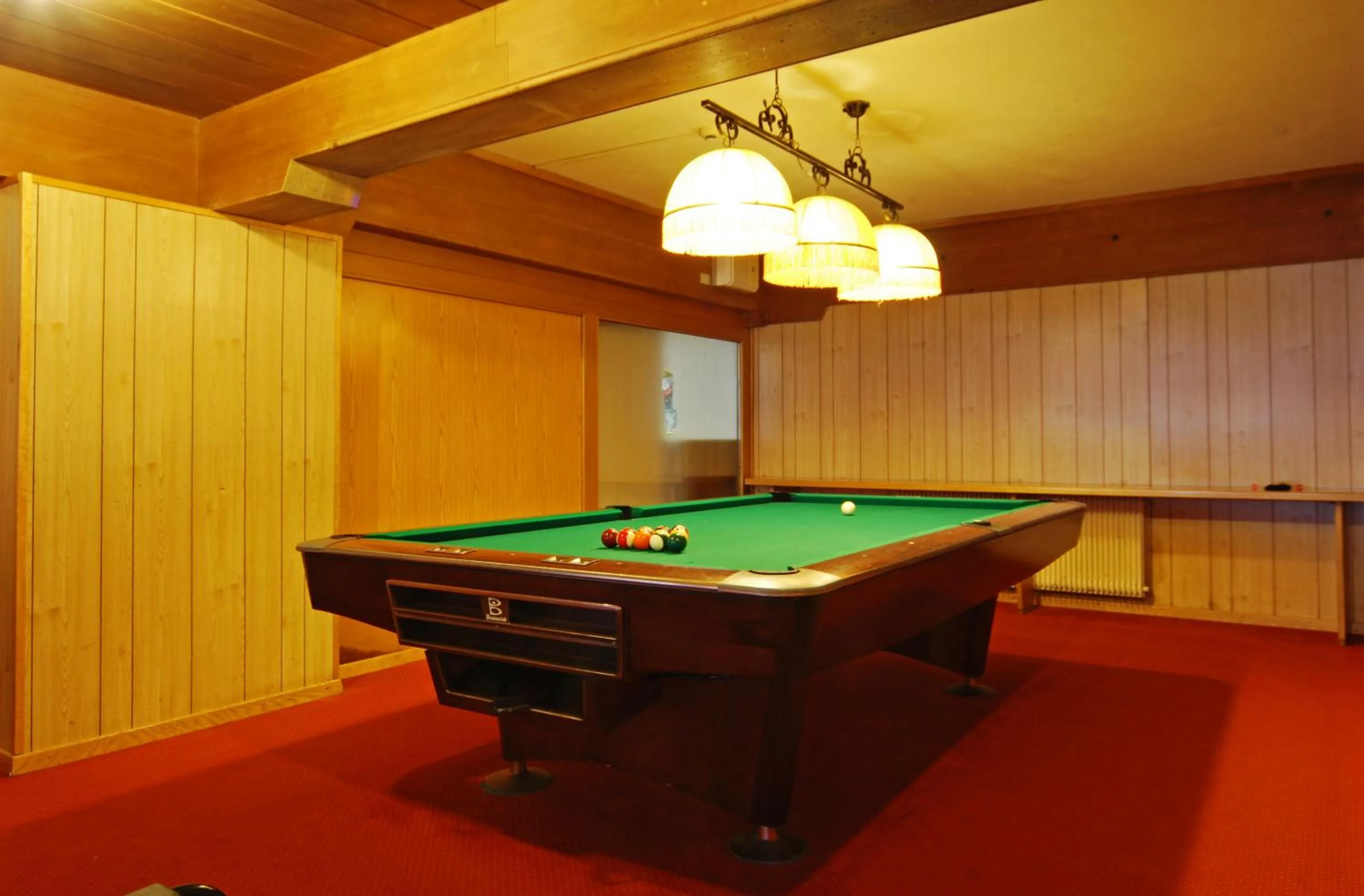 Billiard in Sport Hotel Pampeago