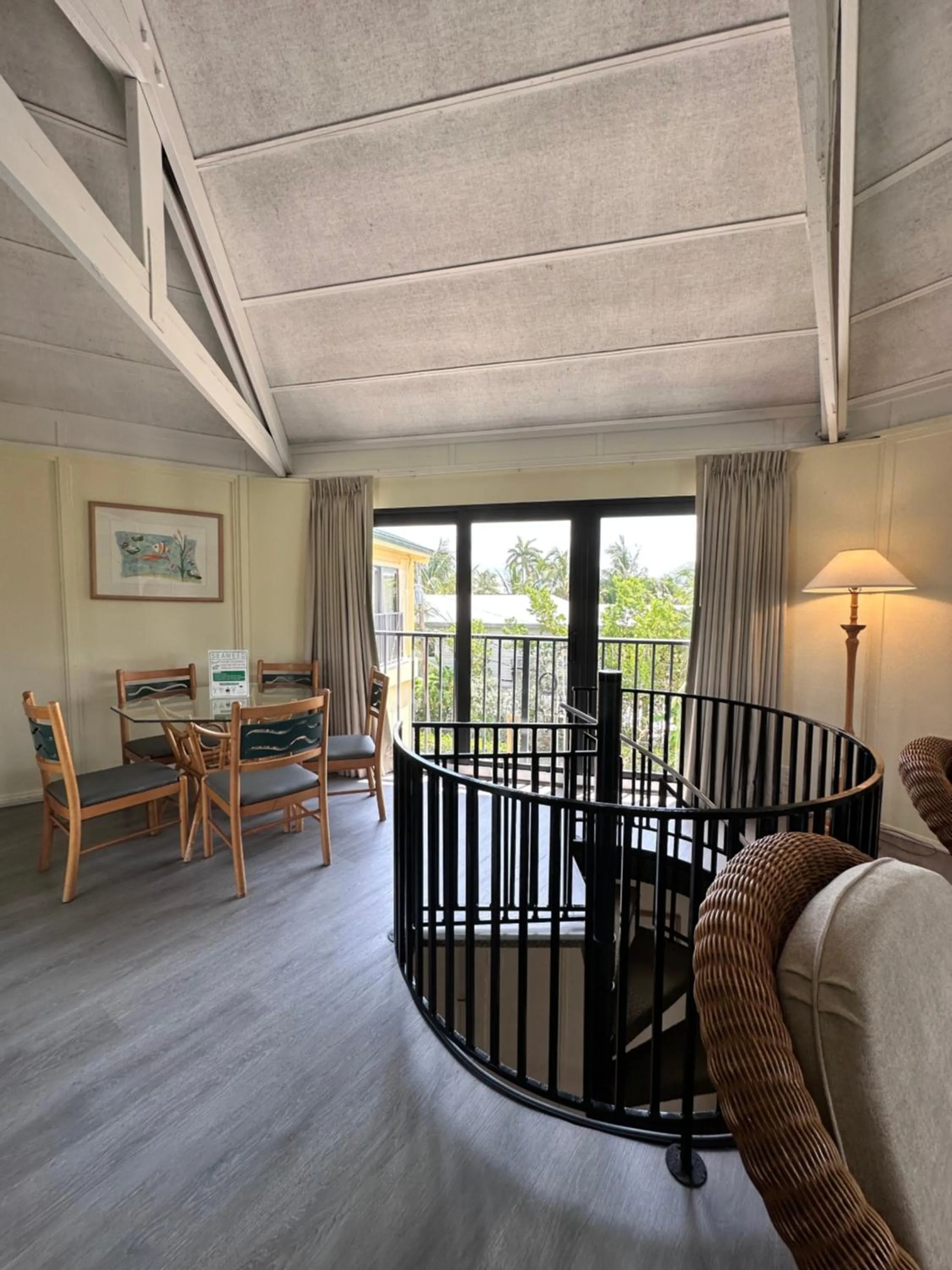 Seating area in Coco Plum Beach & Tennis Club & Marina