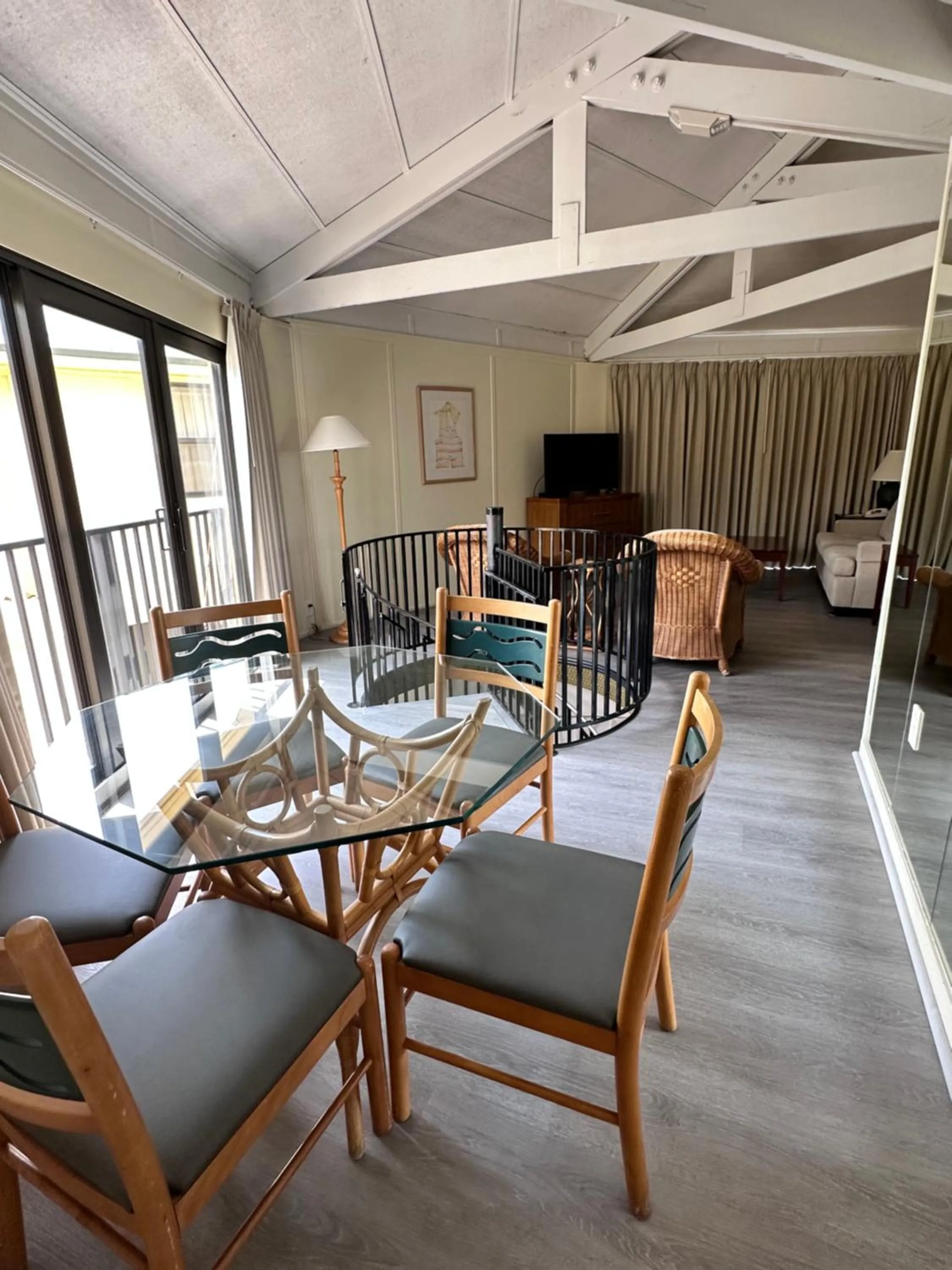 Seating area in Coco Plum Beach & Tennis Club & Marina