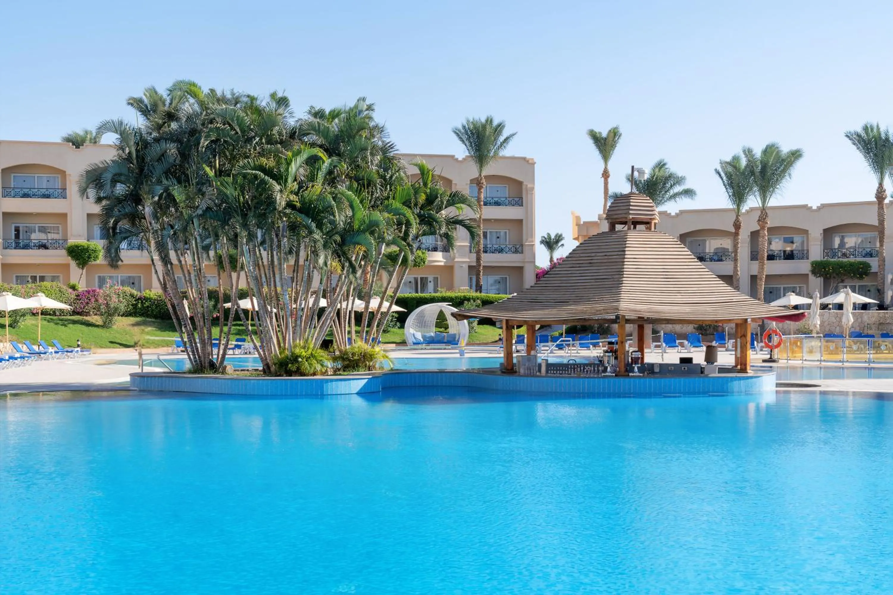Swimming pool in Cleopatra Luxury Resort Sharm El Sheikh