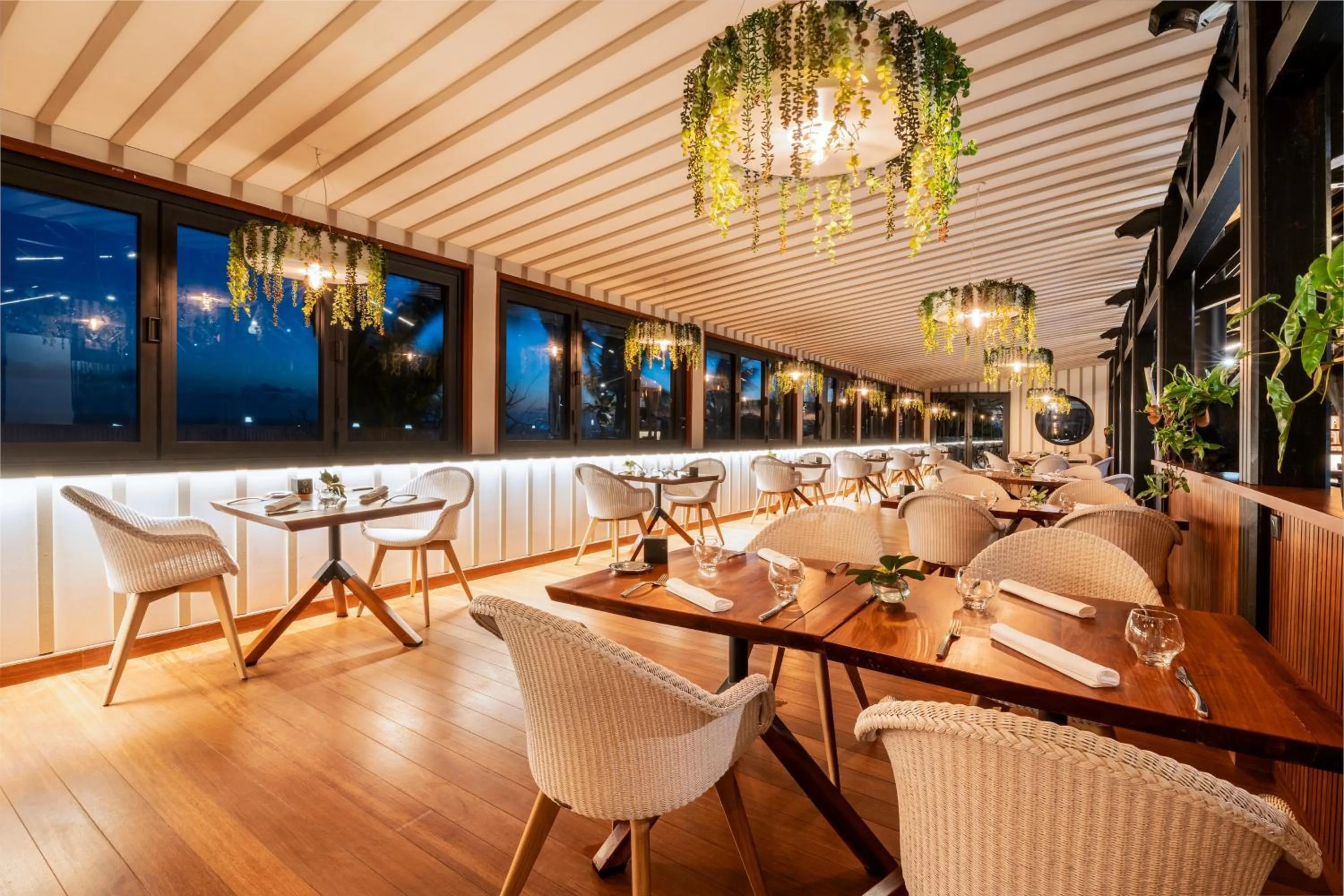 Restaurant/places to eat in Palm Hotel & Spa