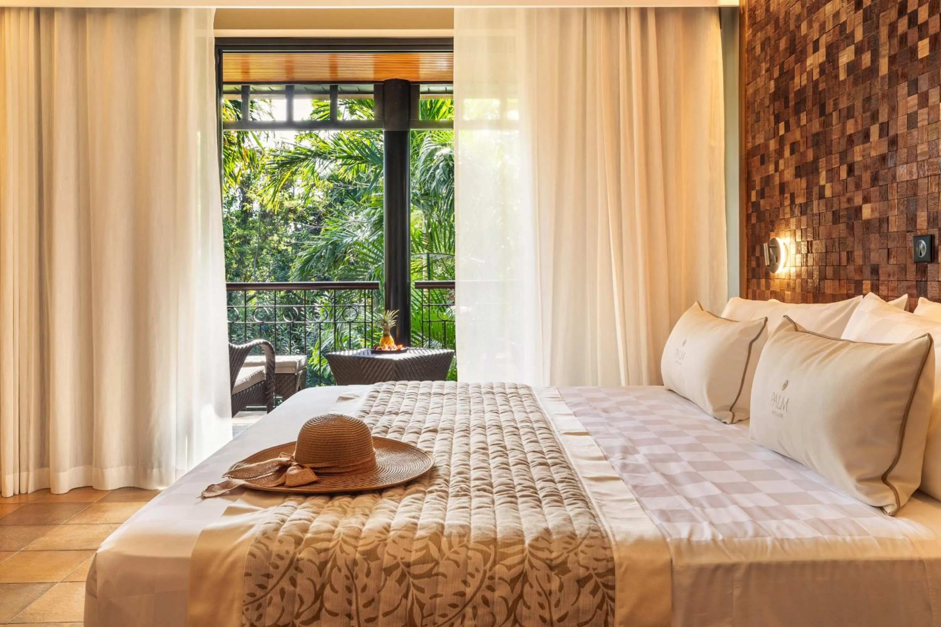 Bed in Palm Hotel & Spa