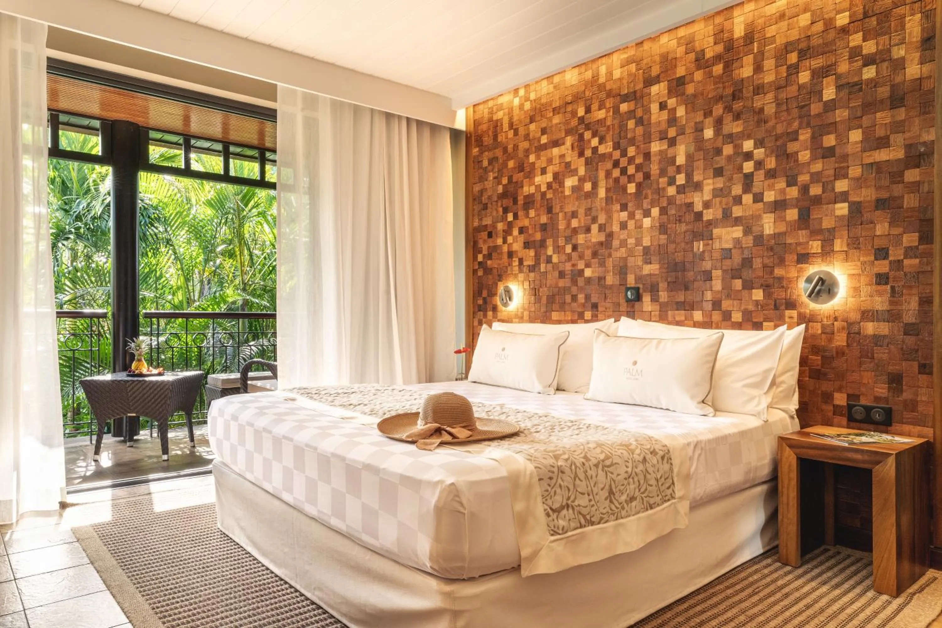 Bed in Palm Hotel & Spa