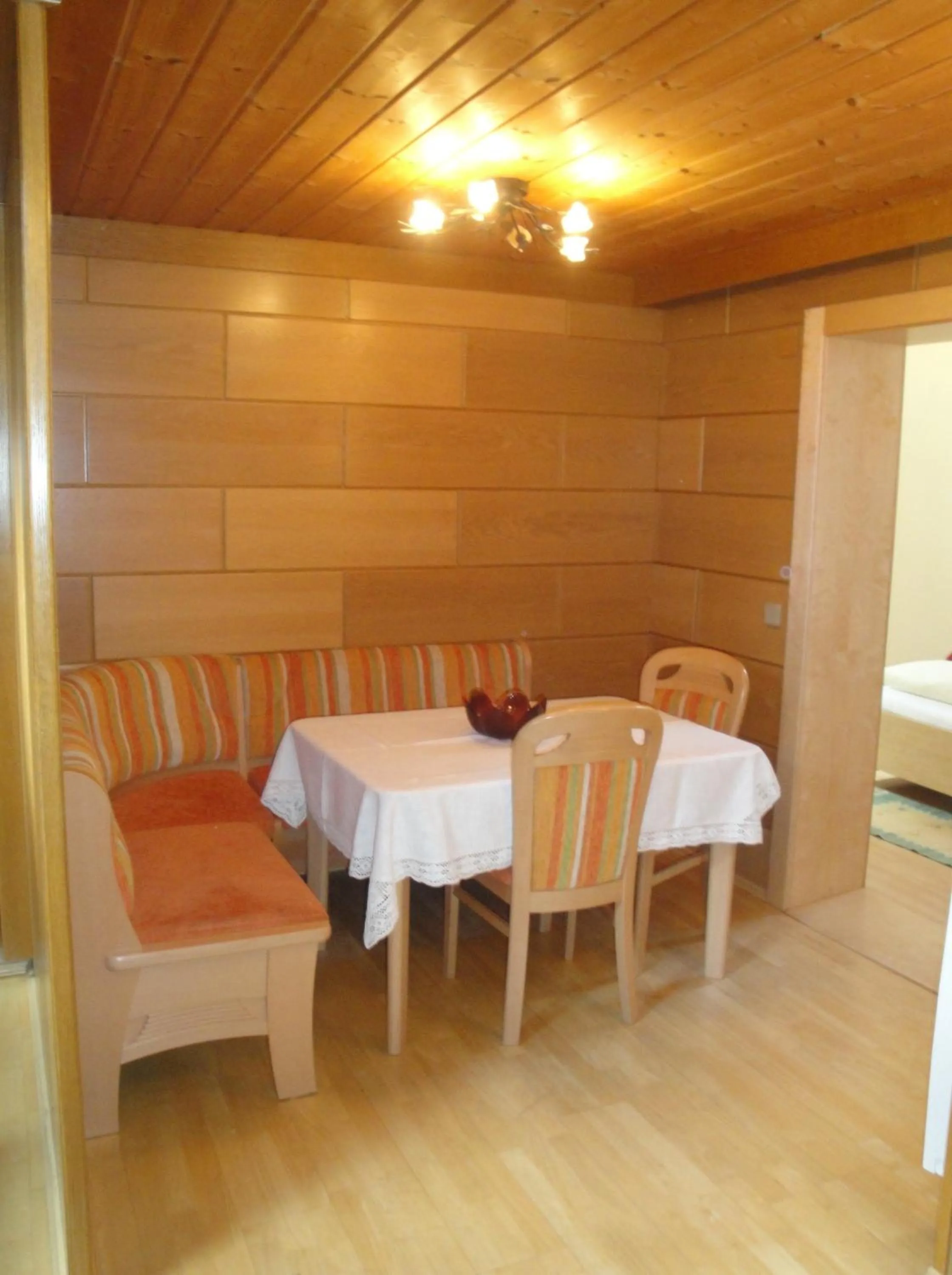 Dining area in Pension & Appartement Steinwender