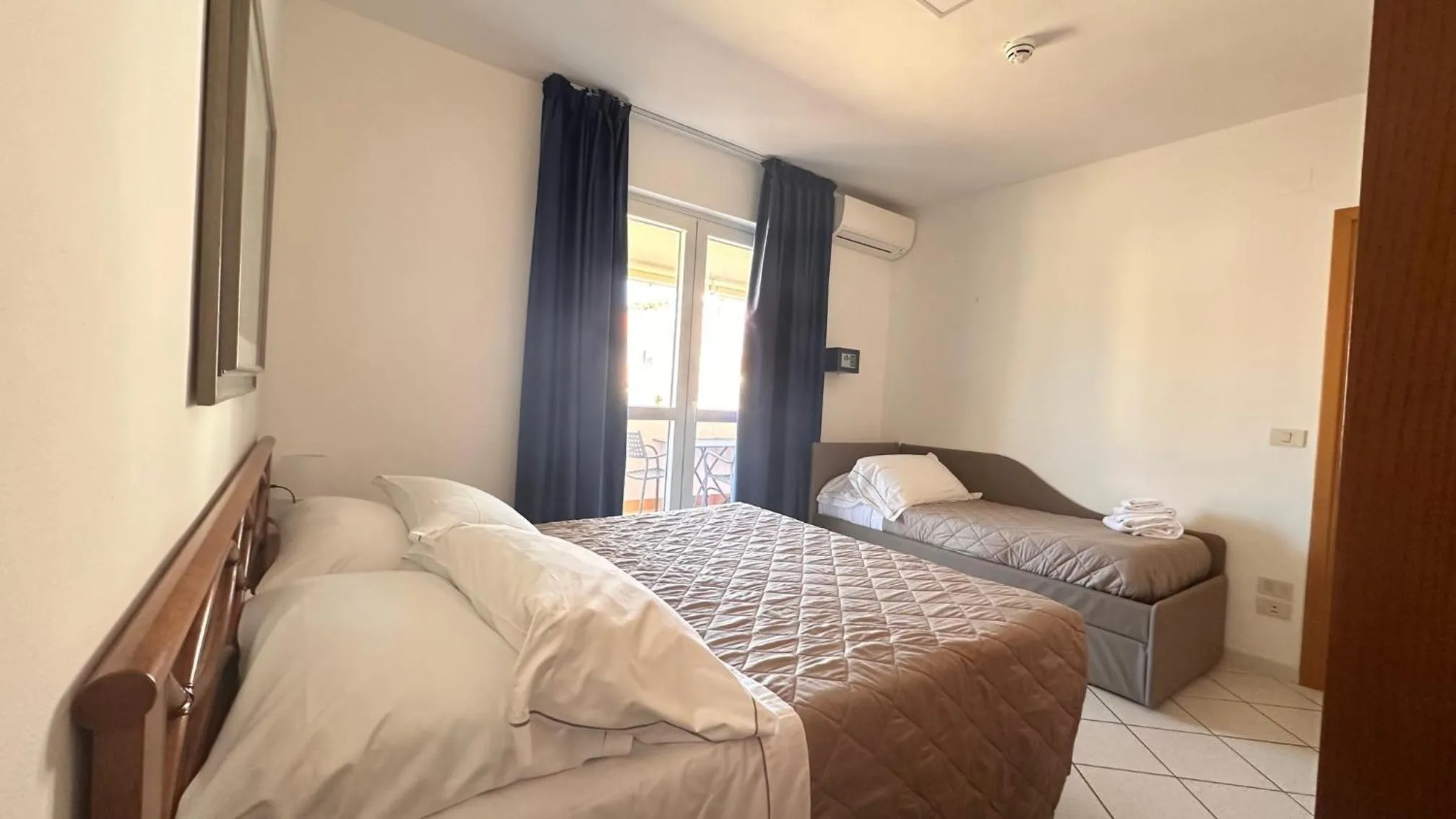 Bed in Hotel Baia di Talamone