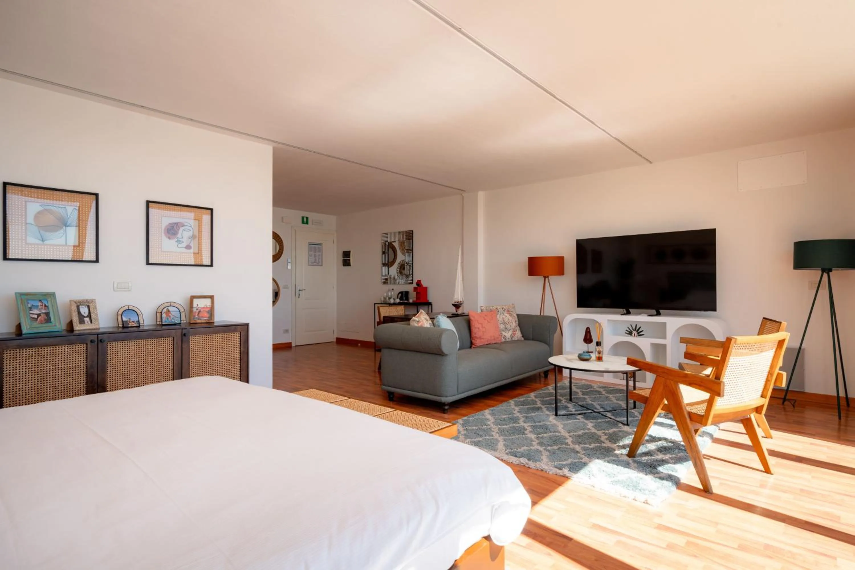 Bedroom, Bed in Club del Sole Tenuta Primero Grado Family Collection