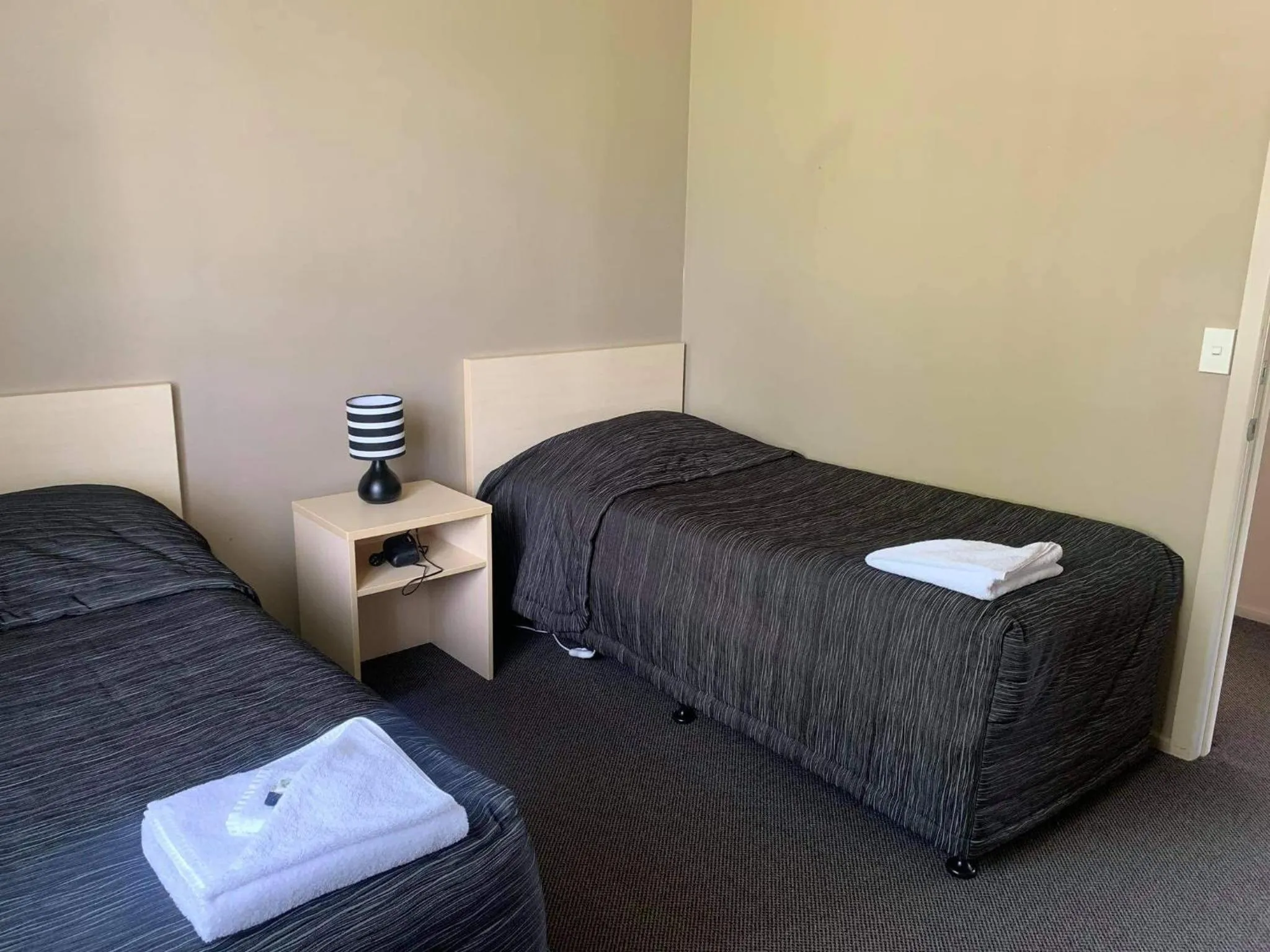 Bedroom, Bed in Catlins Inn