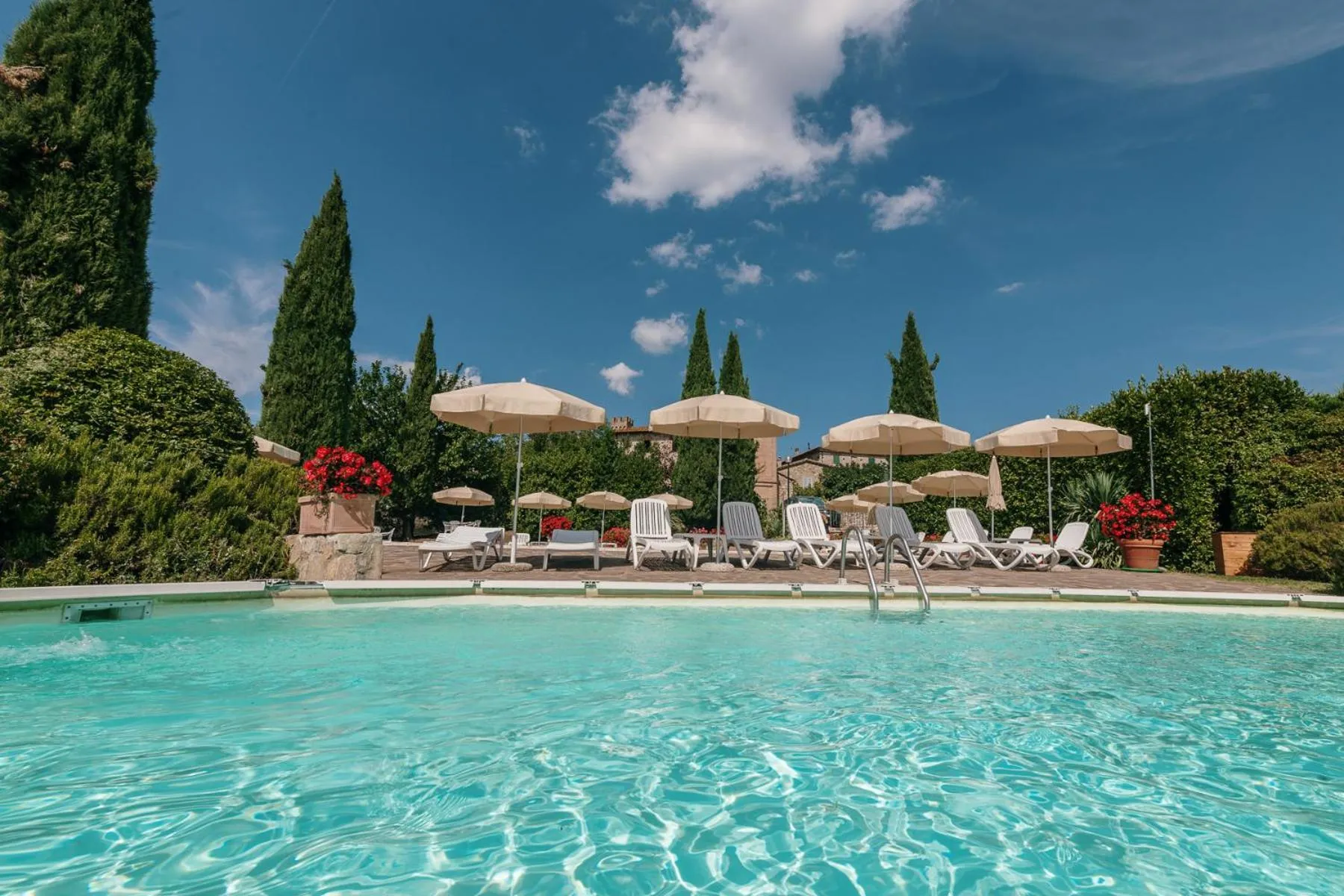 Swimming pool in Villa Di Sotto
