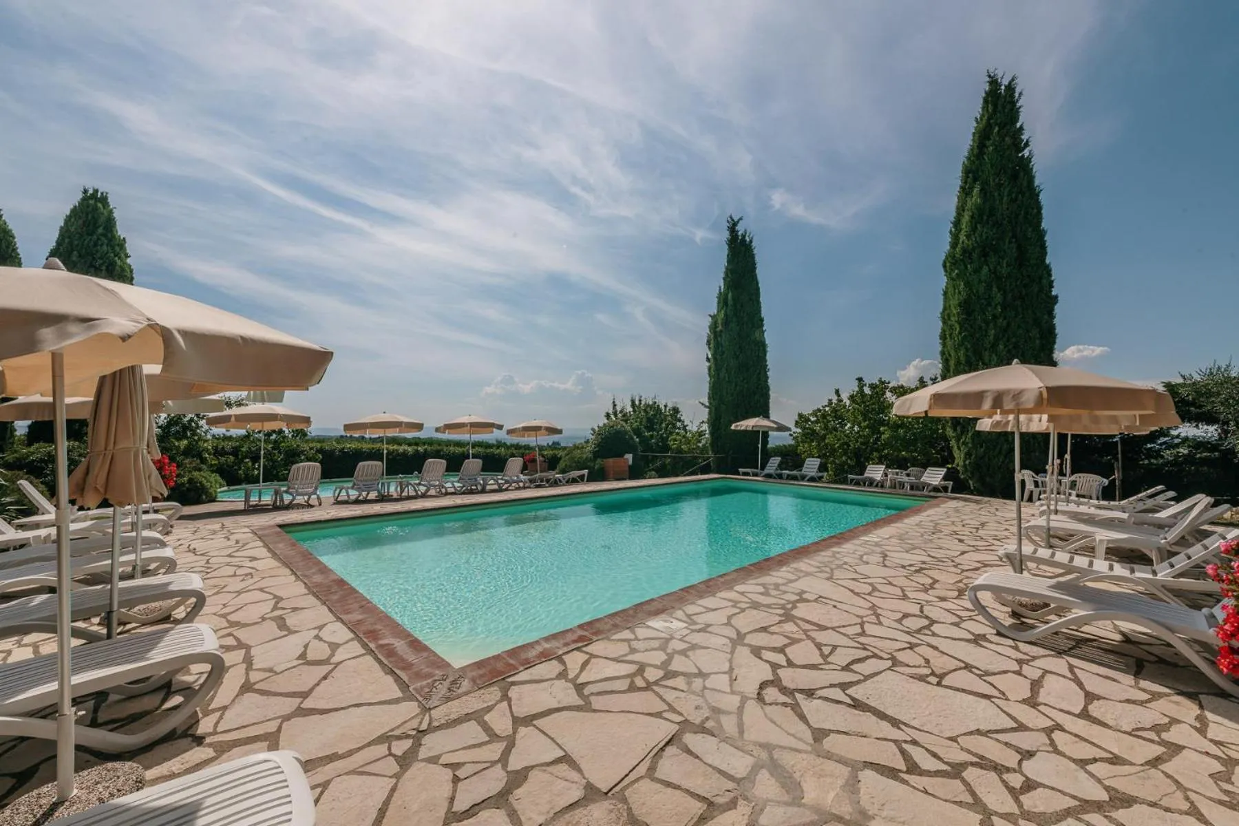 Pool view in Villa Di Sotto