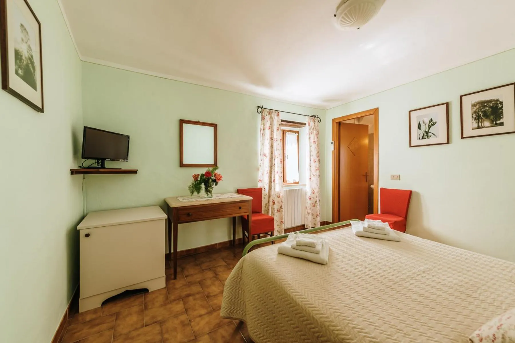 Bedroom, Bed in Villa Di Sotto