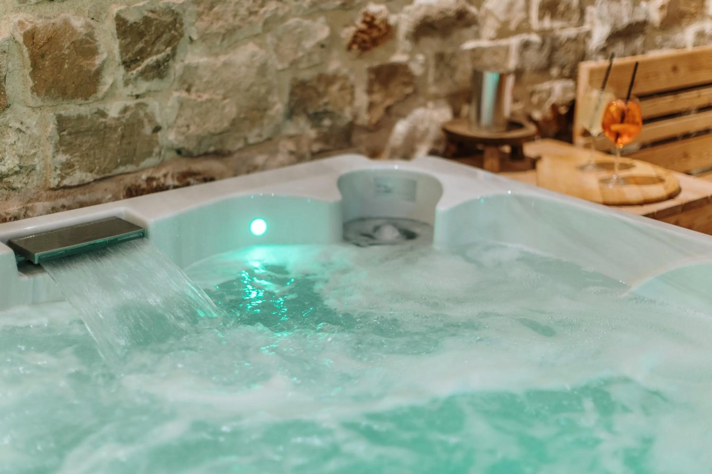 Hot Tub in Villa Di Sotto