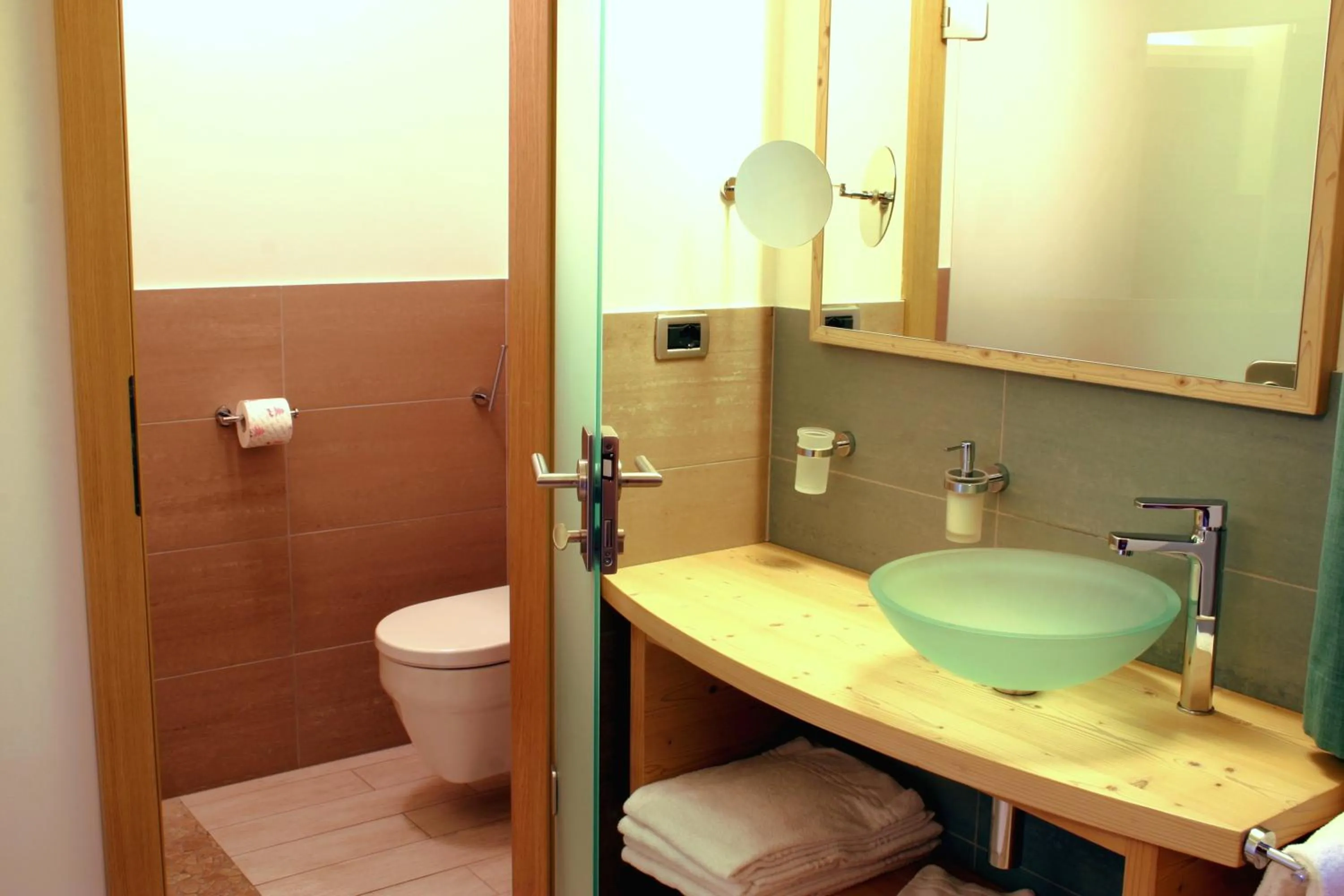 Bathroom in Color Home Suite Apartments