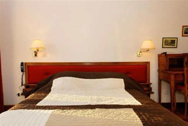 Bed in Hotel Brajas