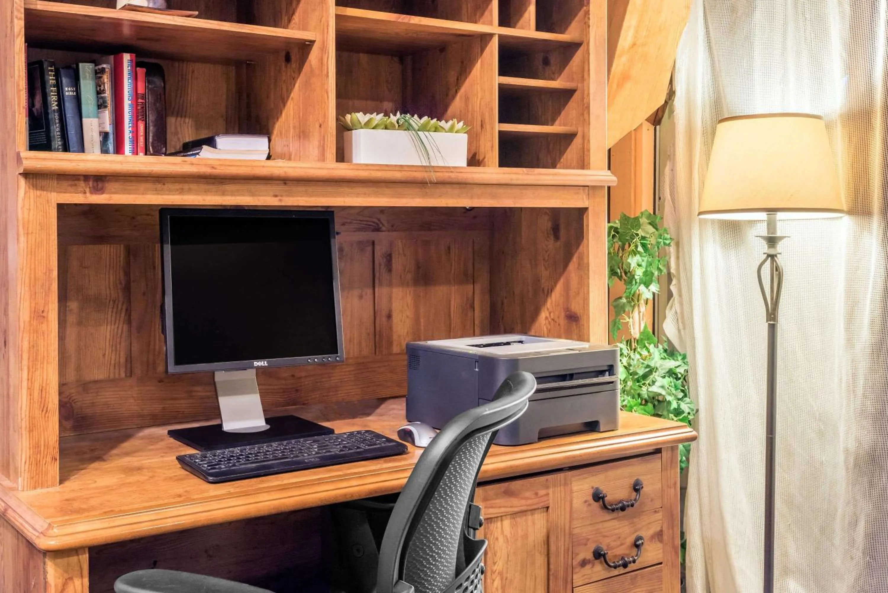 Business facilities in Days Inn by Wyndham Rutland/Killington Area