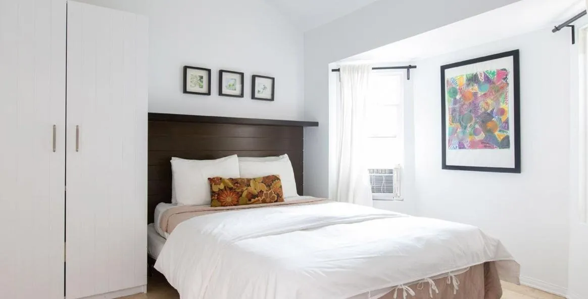 Bed in Su Casa at Venice Beach