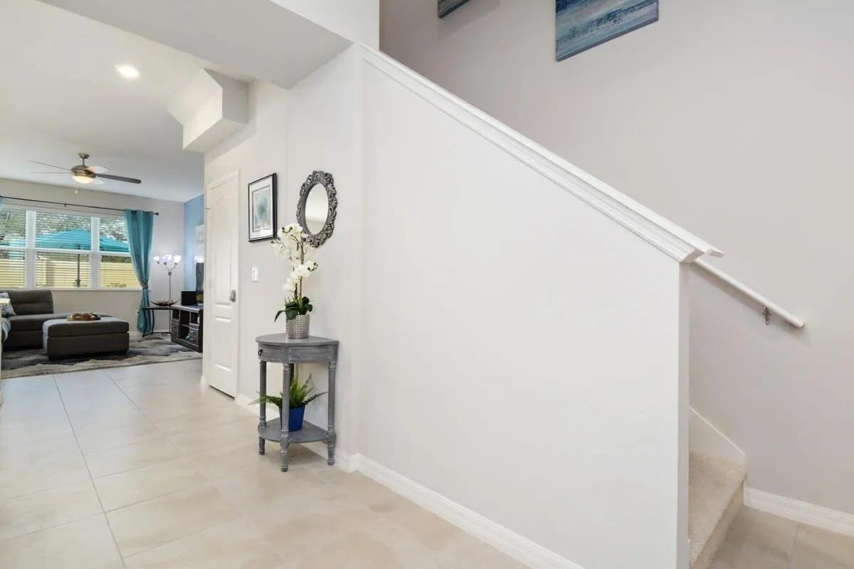 Four Bedrooms TownHome 5161