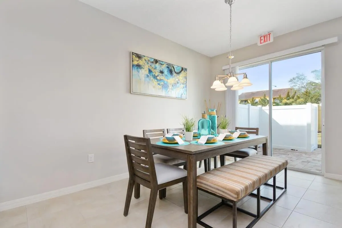 Four Bedrooms TownHome 5161