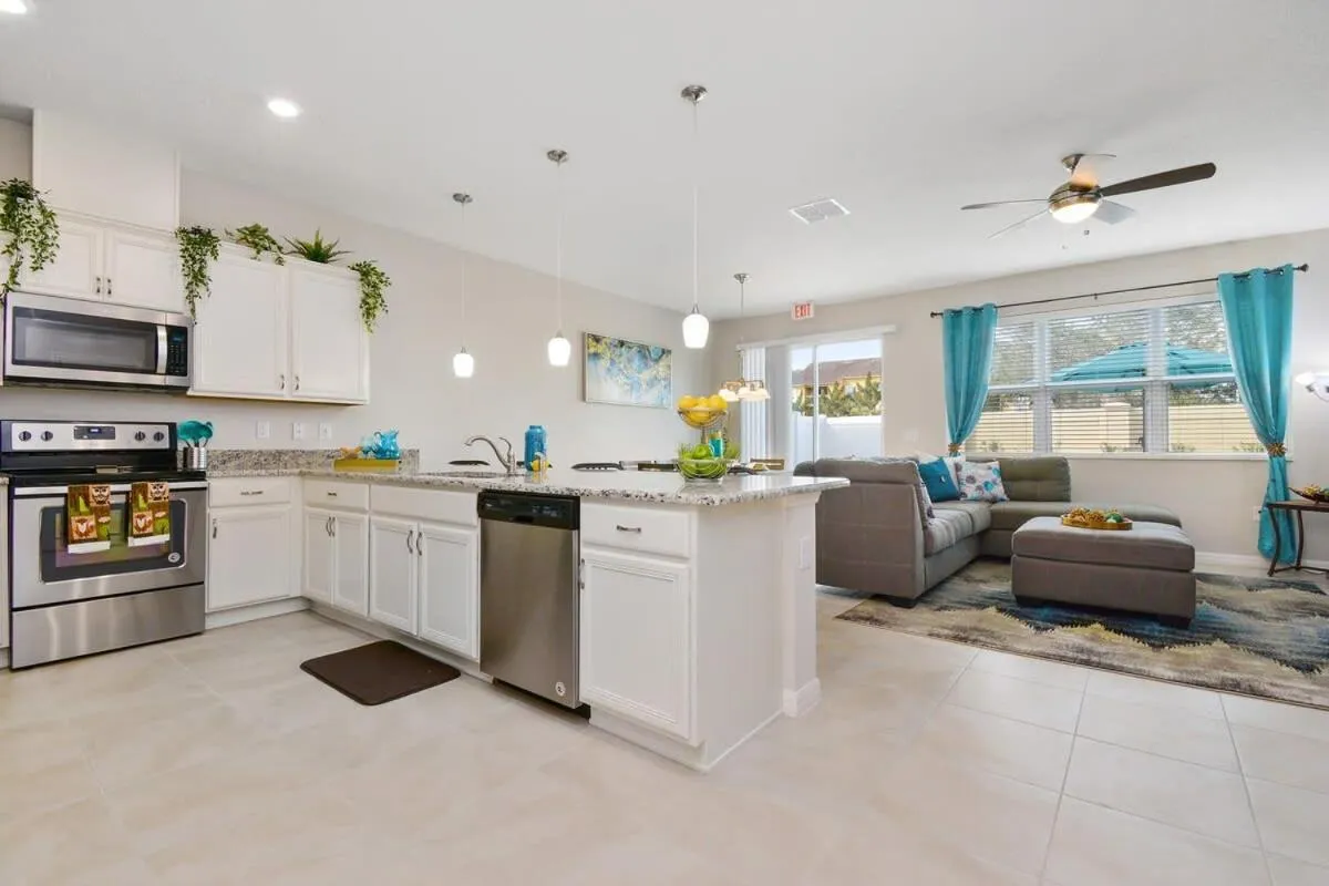 Four Bedrooms TownHome 5161