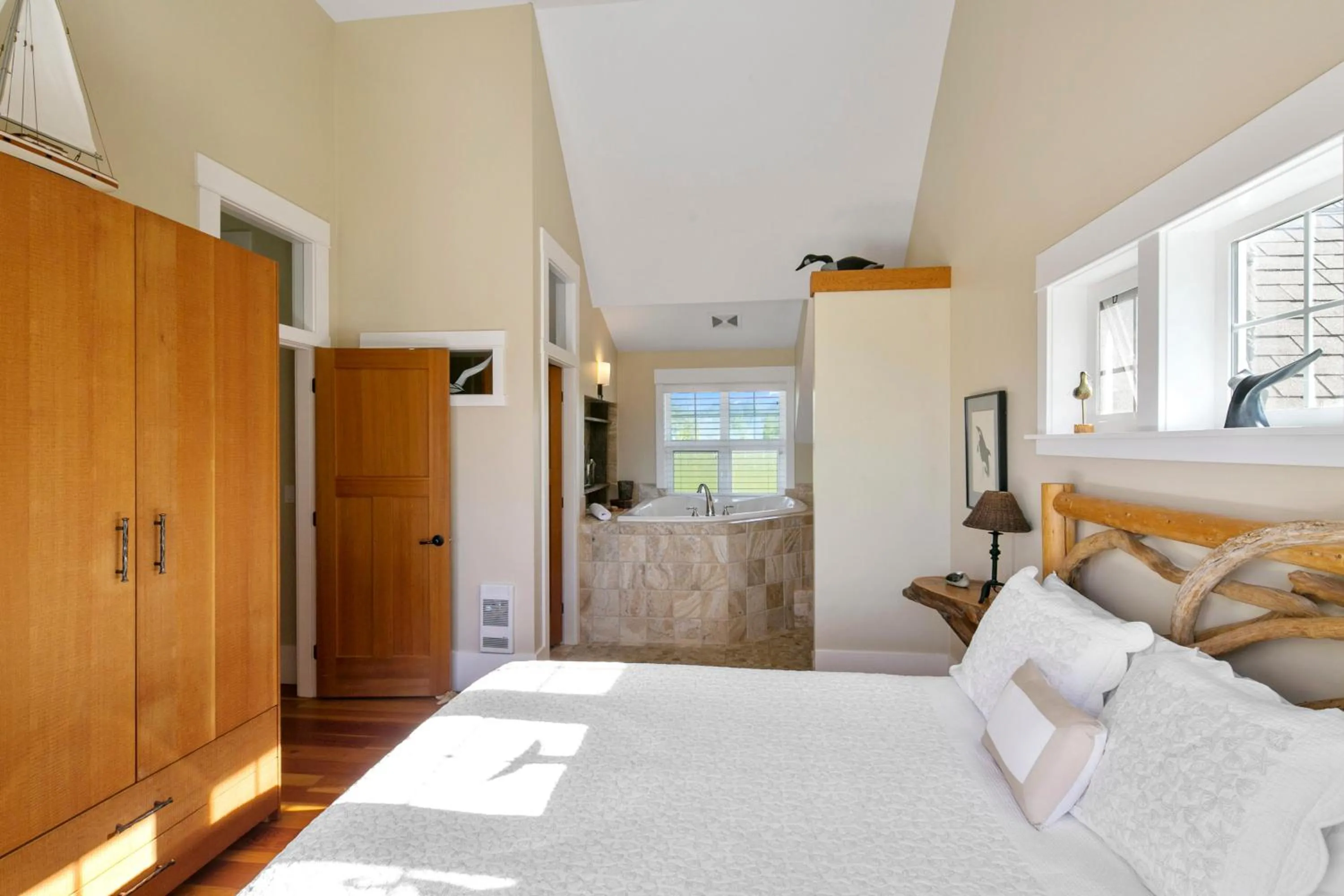 Photo of the whole room, Bed in Black Rock Beach House