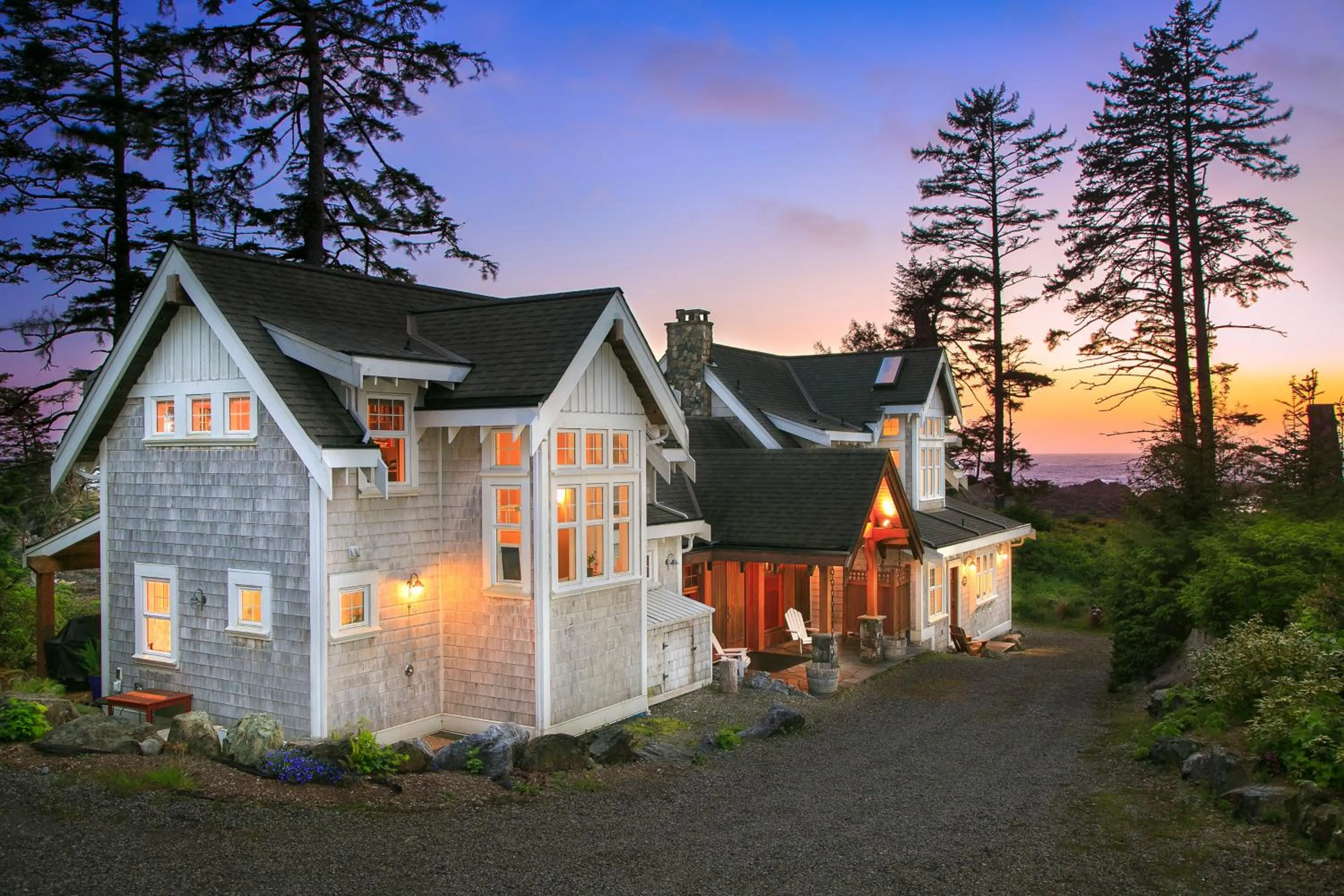 Property building in Black Rock Beach House