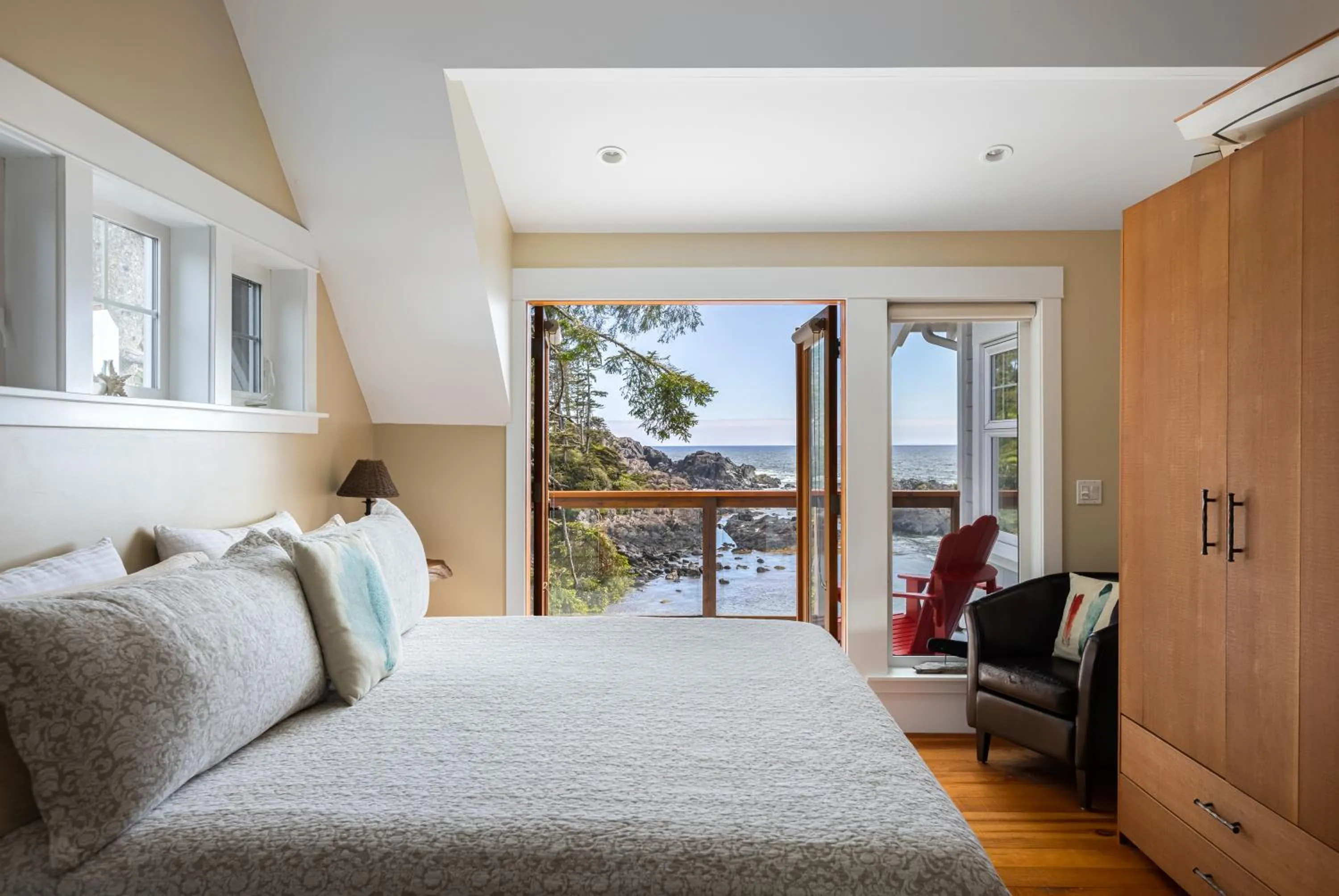 Bedroom, Bed in Black Rock Beach House