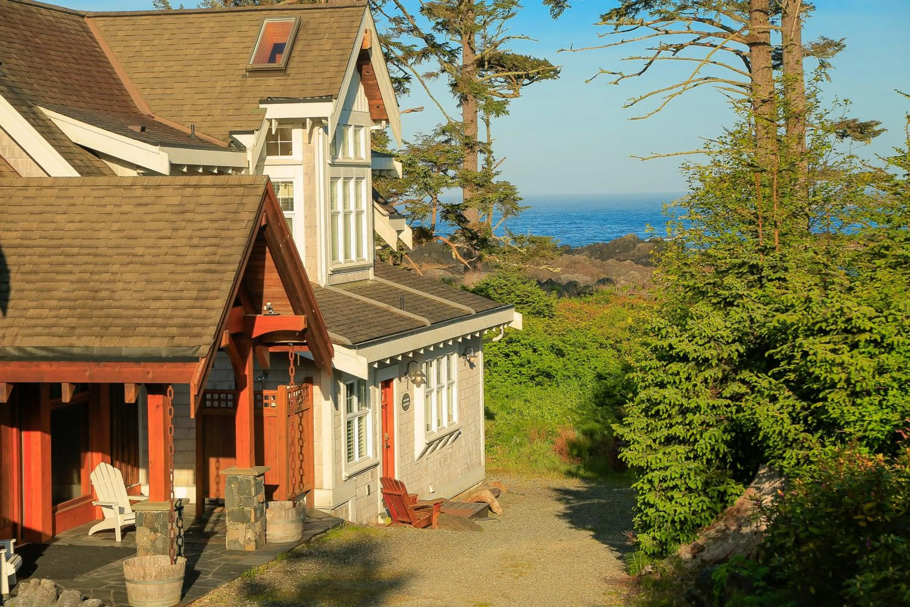 Facade/entrance in Black Rock Beach House