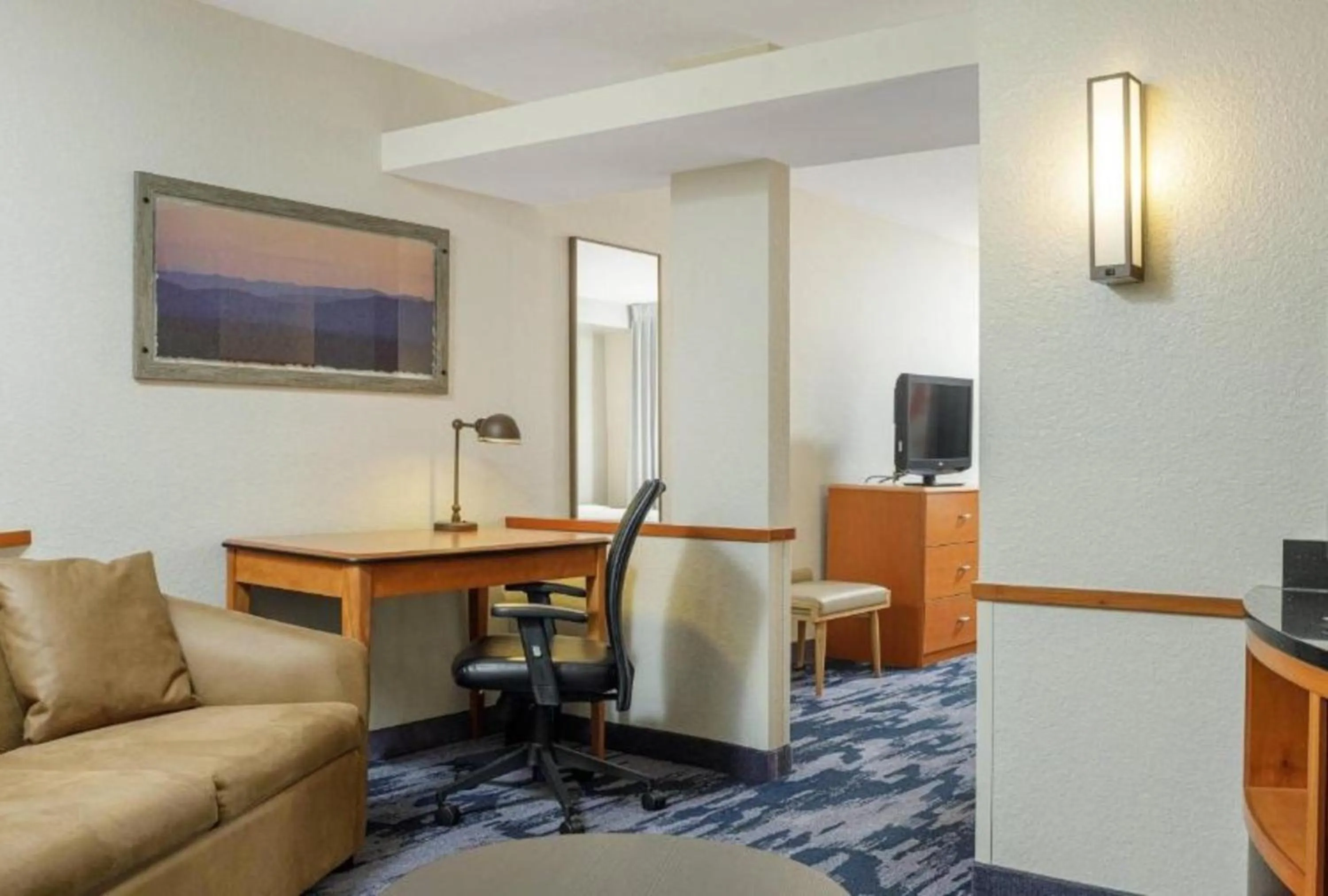 Bedroom in Fairfield Inn & Suites by Marriott Paducah