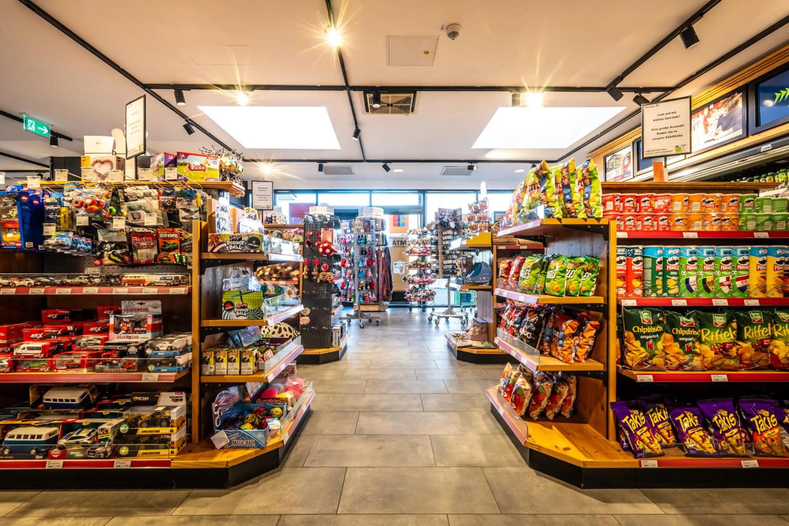 Shopping Area in Coffee Fellows Hotel Irschenberg Süd