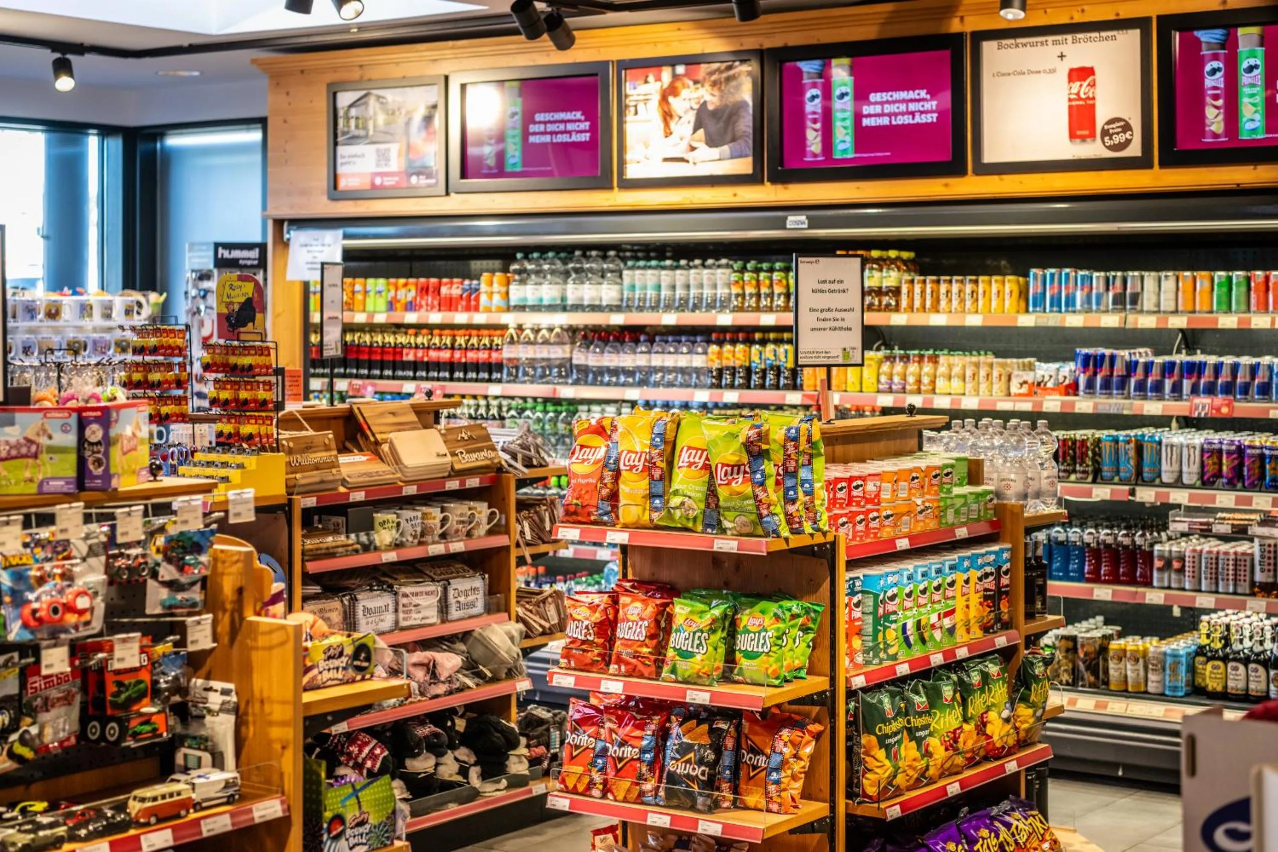 Shopping Area in Coffee Fellows Hotel Irschenberg Süd