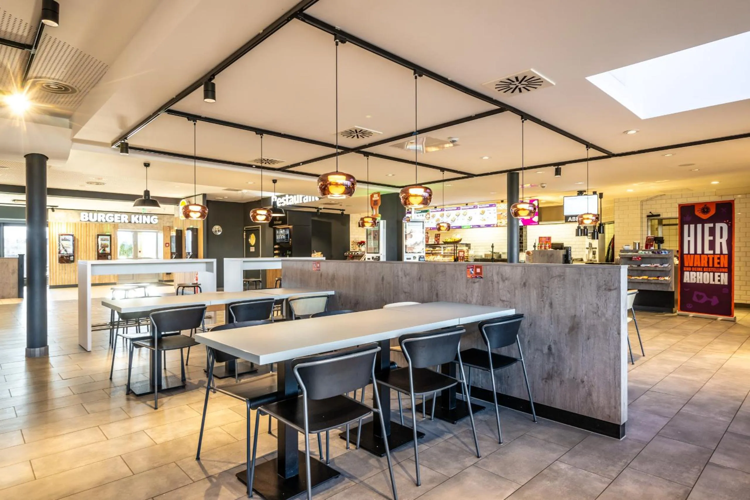 Restaurant/places to eat in Coffee Fellows Hotel Irschenberg Süd