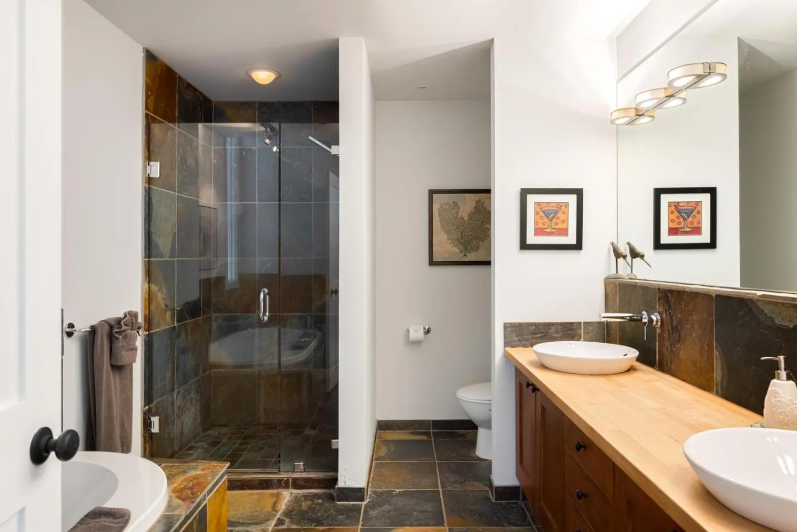Bathroom in Black Rock Ridge