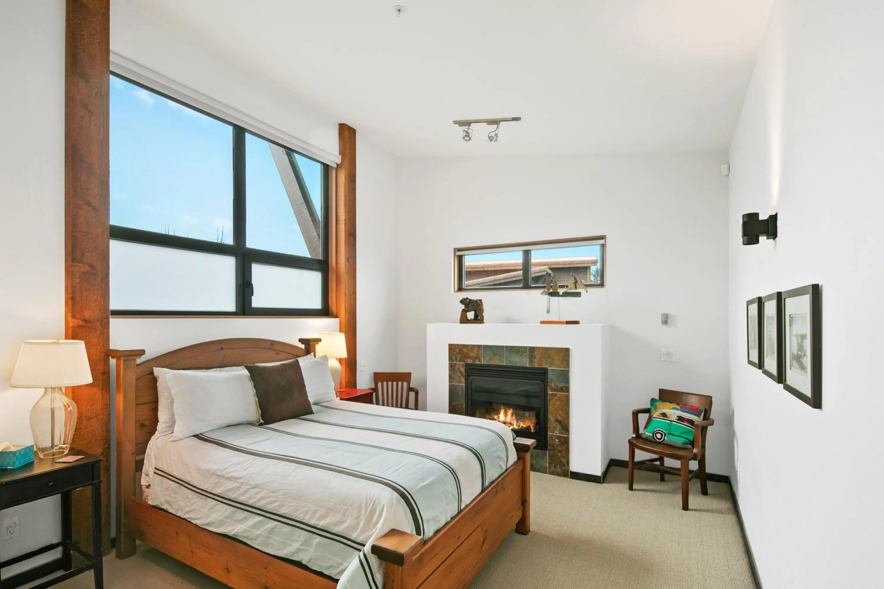 Bedroom, Bed in Black Rock Ridge