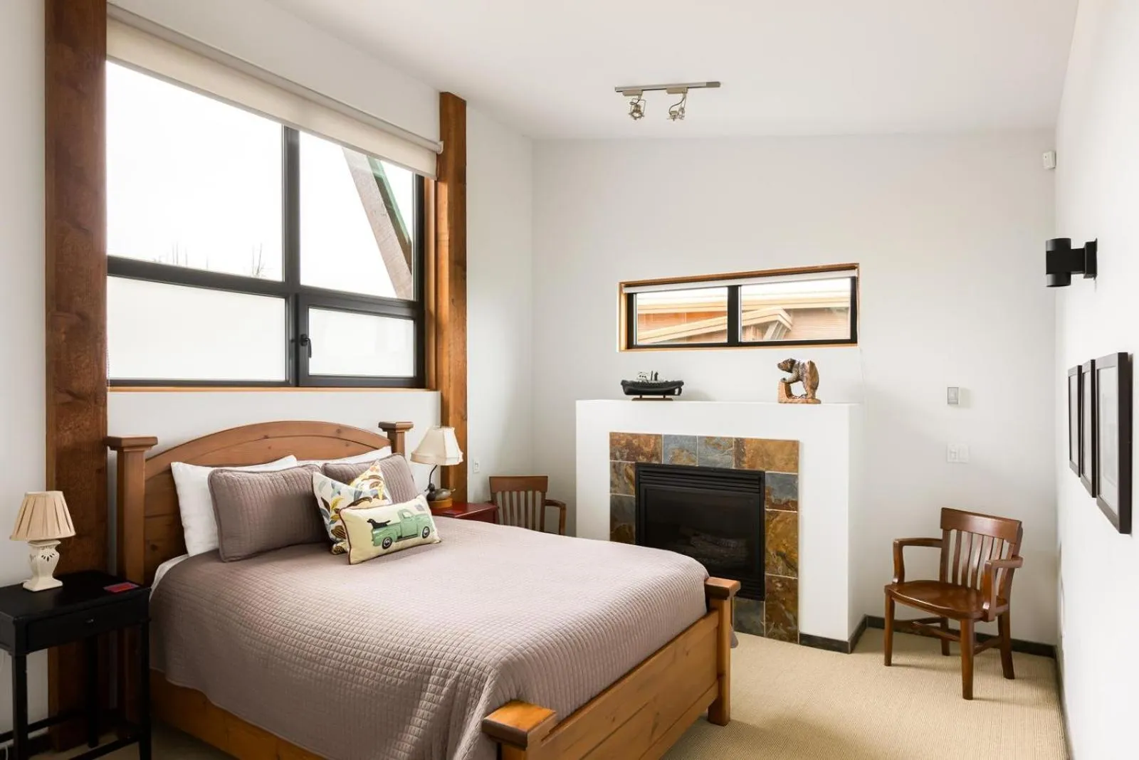 Bedroom, Bed in Black Rock Ridge