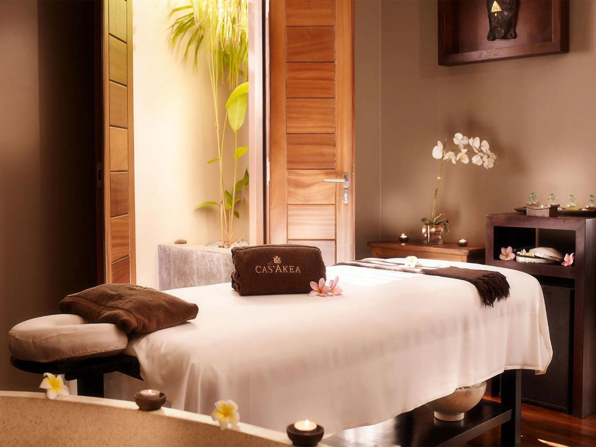 Massage, Bed in Iloha Seaview Hotel