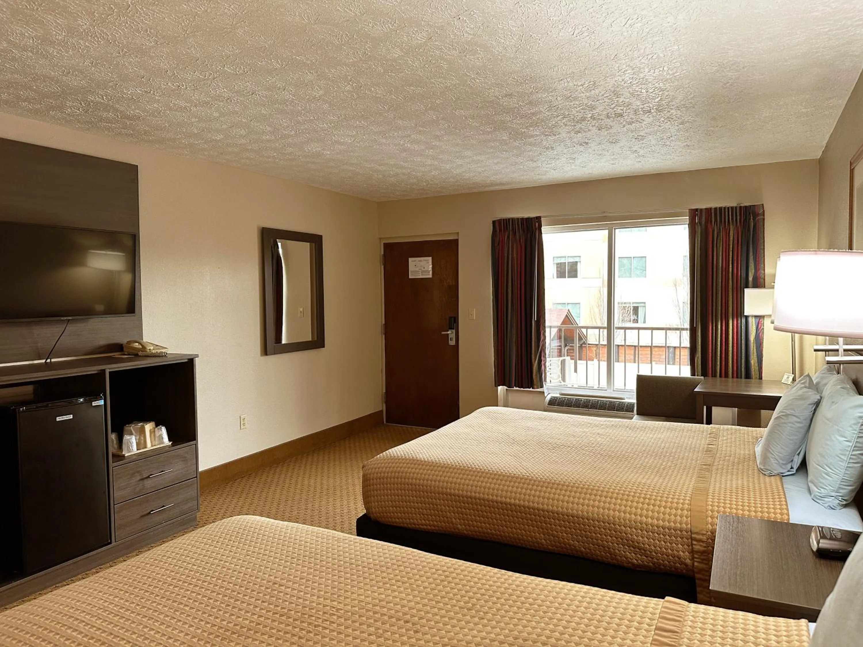 TV and multimedia, Bed in Sidney James Mountain Lodge