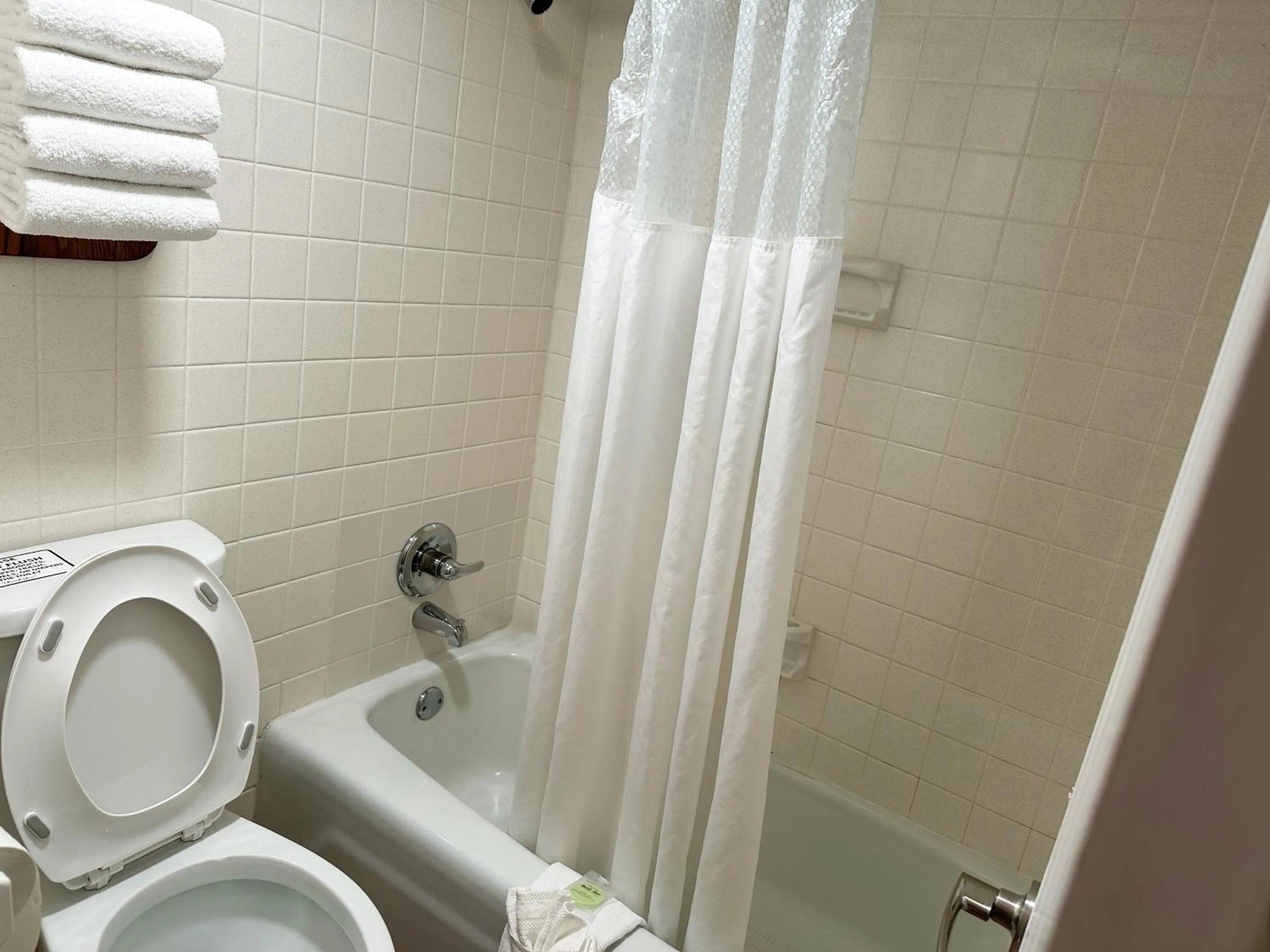 Bathroom in Sidney James Mountain Lodge
