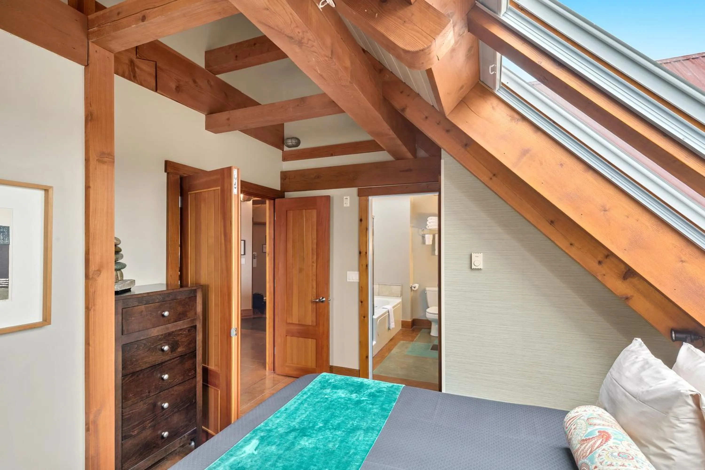 Bedroom, Bed in Black Rock Landing