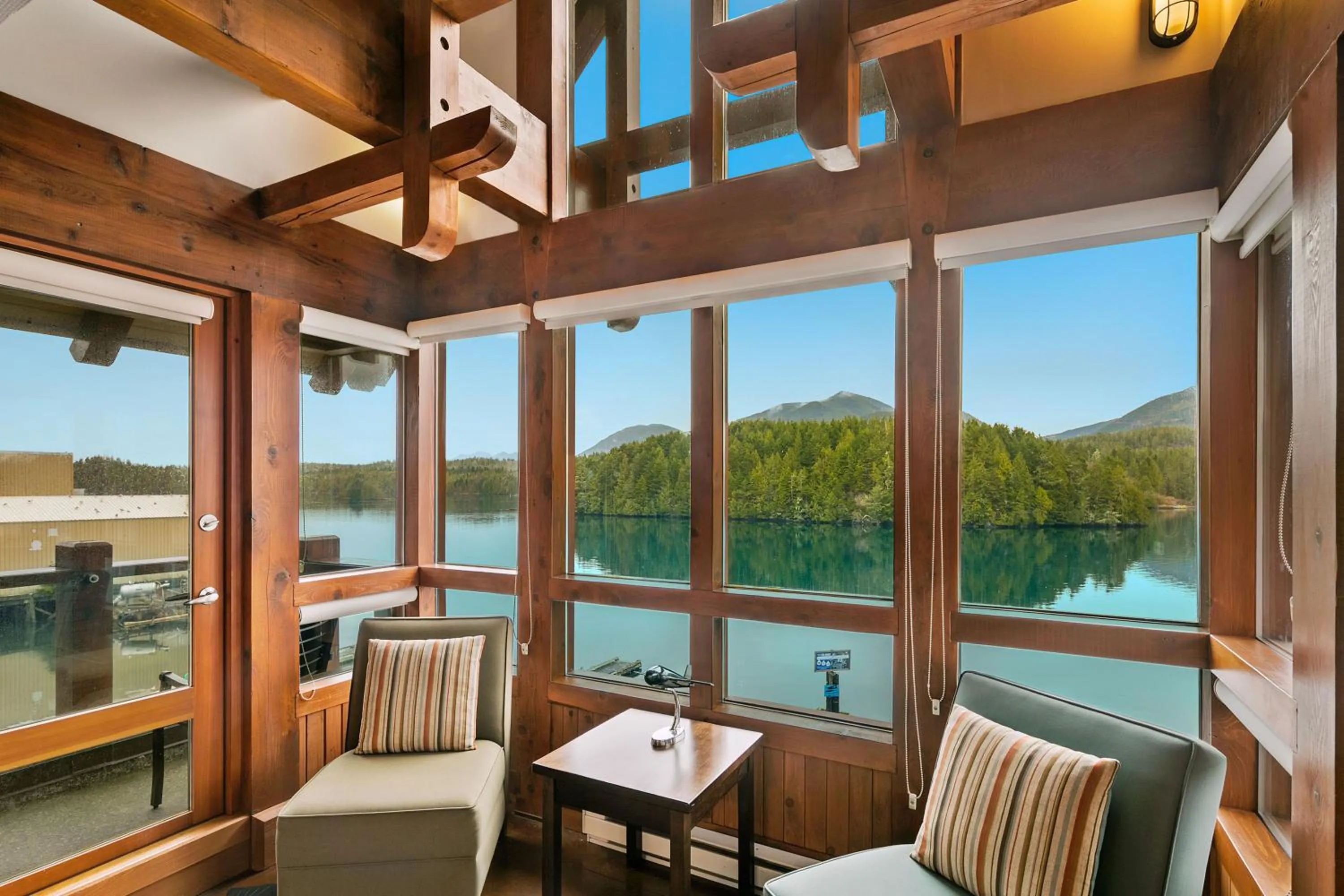 Mountain view in Black Rock Landing