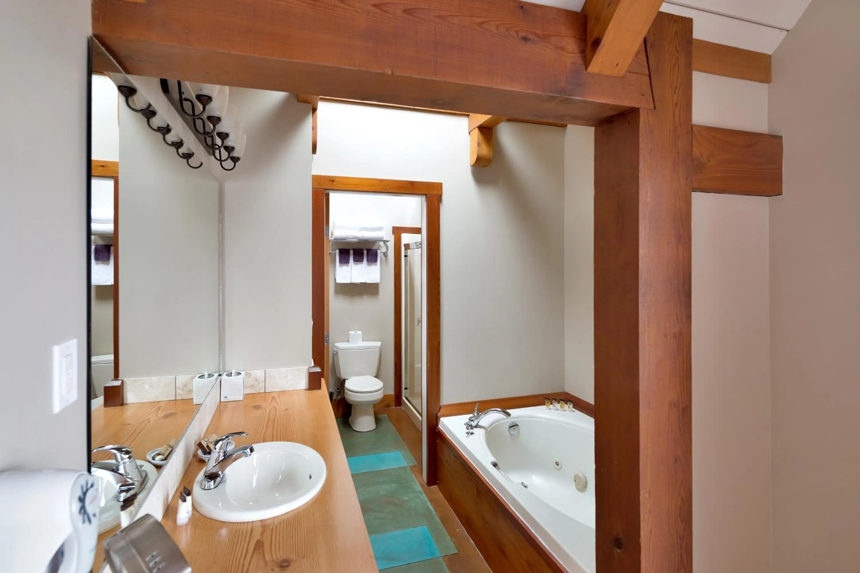 Bathroom in Black Rock Landing