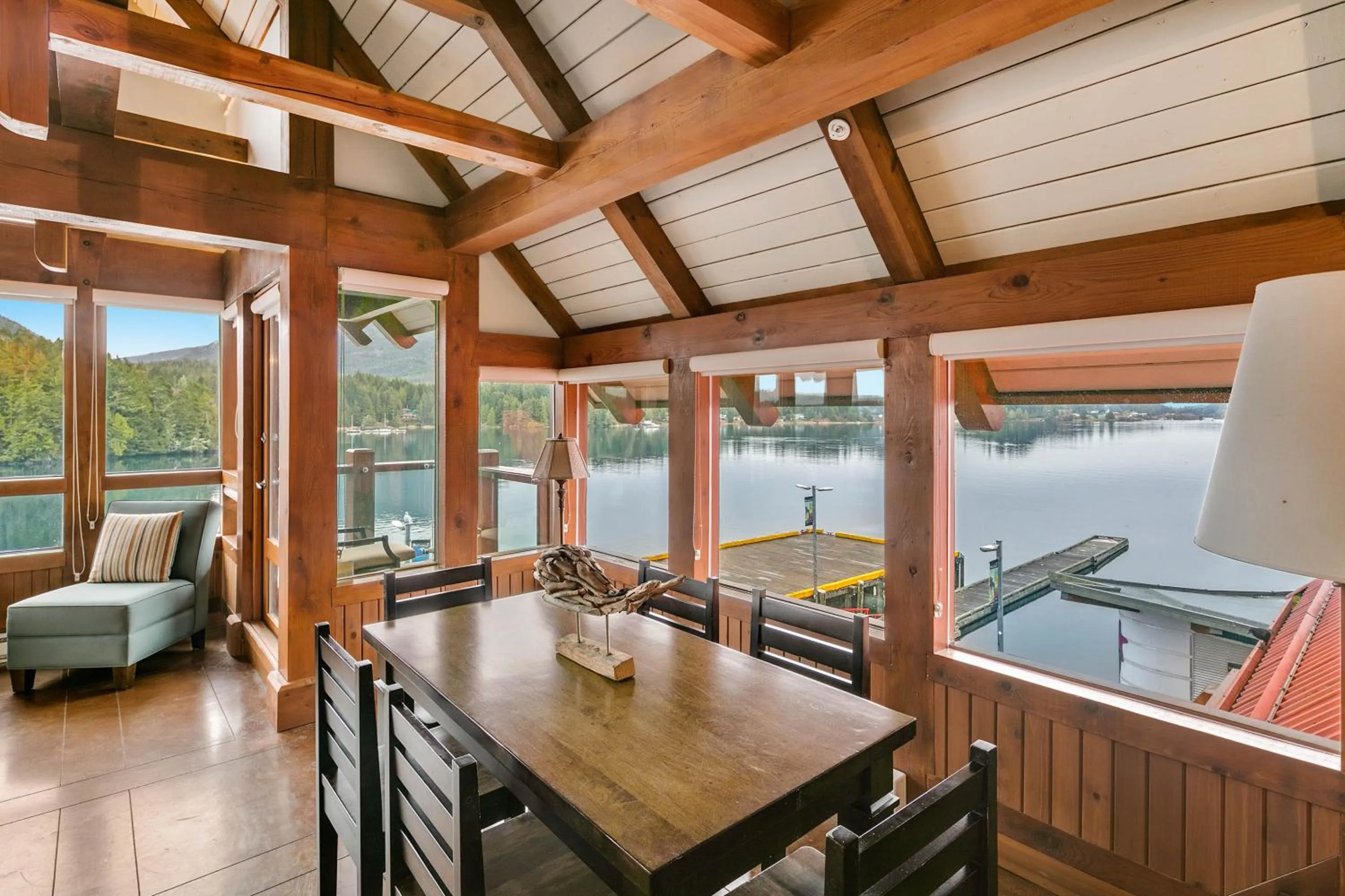 Dining area in Black Rock Landing