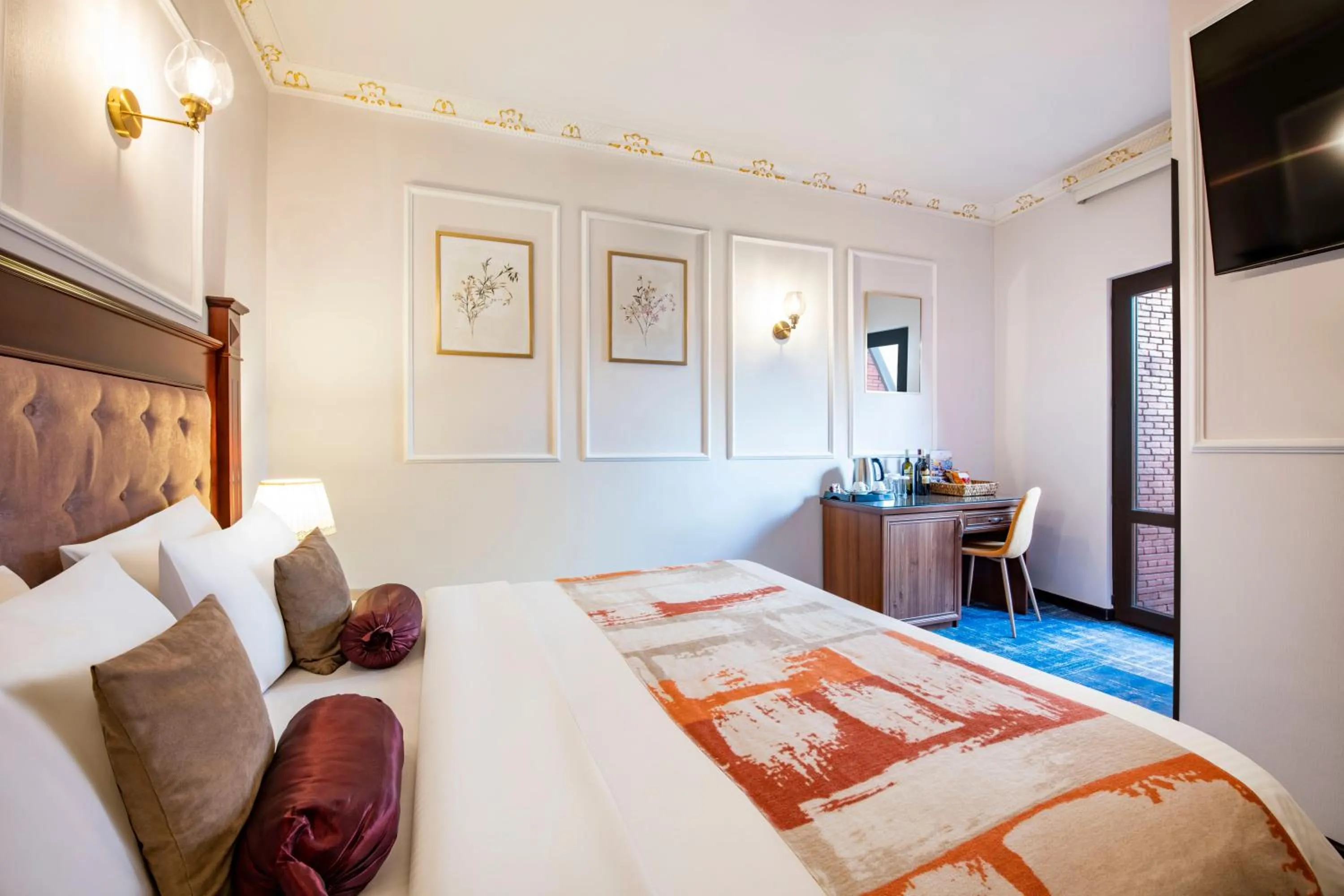 Bedroom, Bed in River Side Hotel Tbilisi