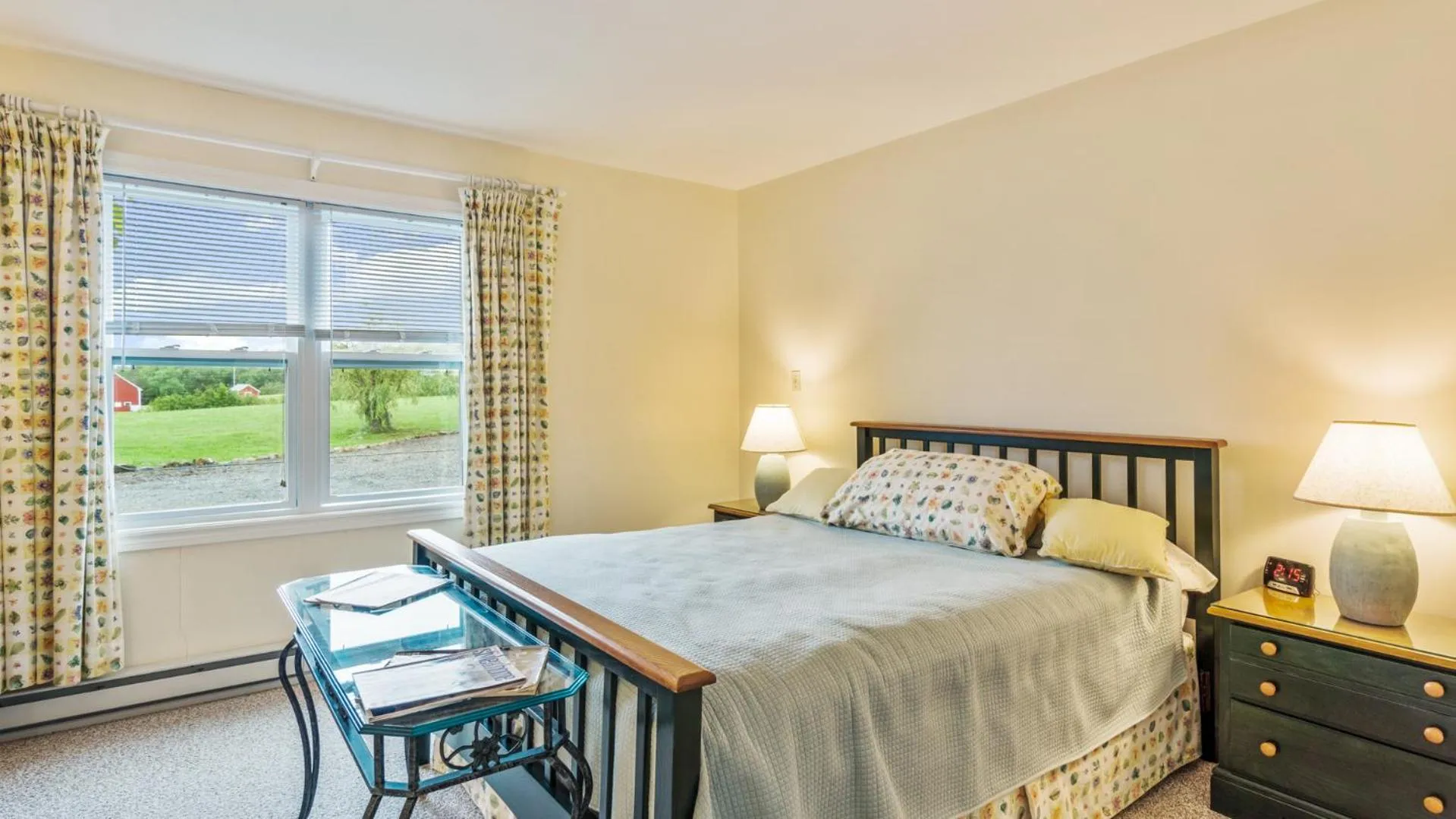 Bedroom, Bed in Bayview Pines Country Inn B&B