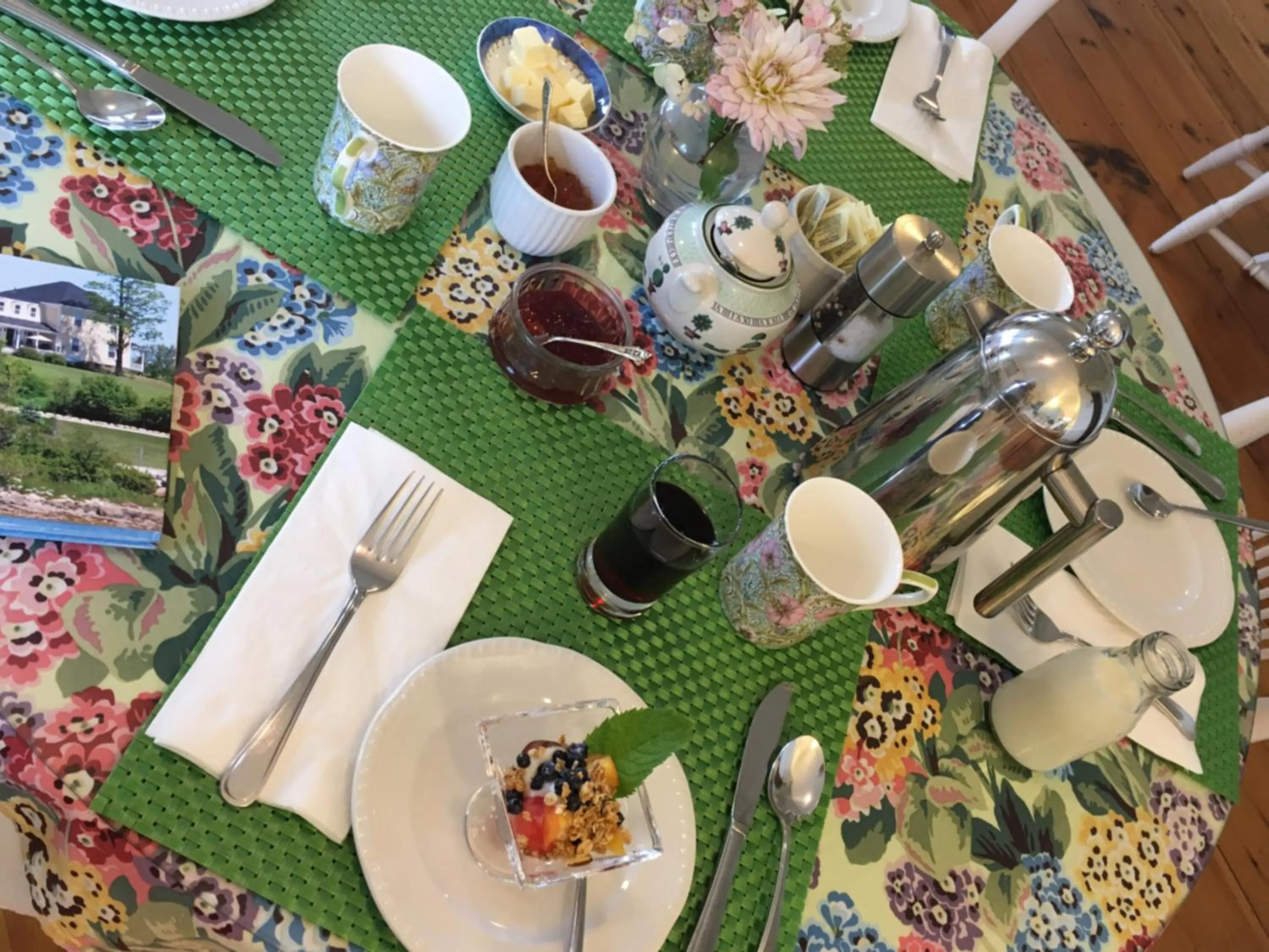 Breakfast in Bayview Pines Country Inn B&B