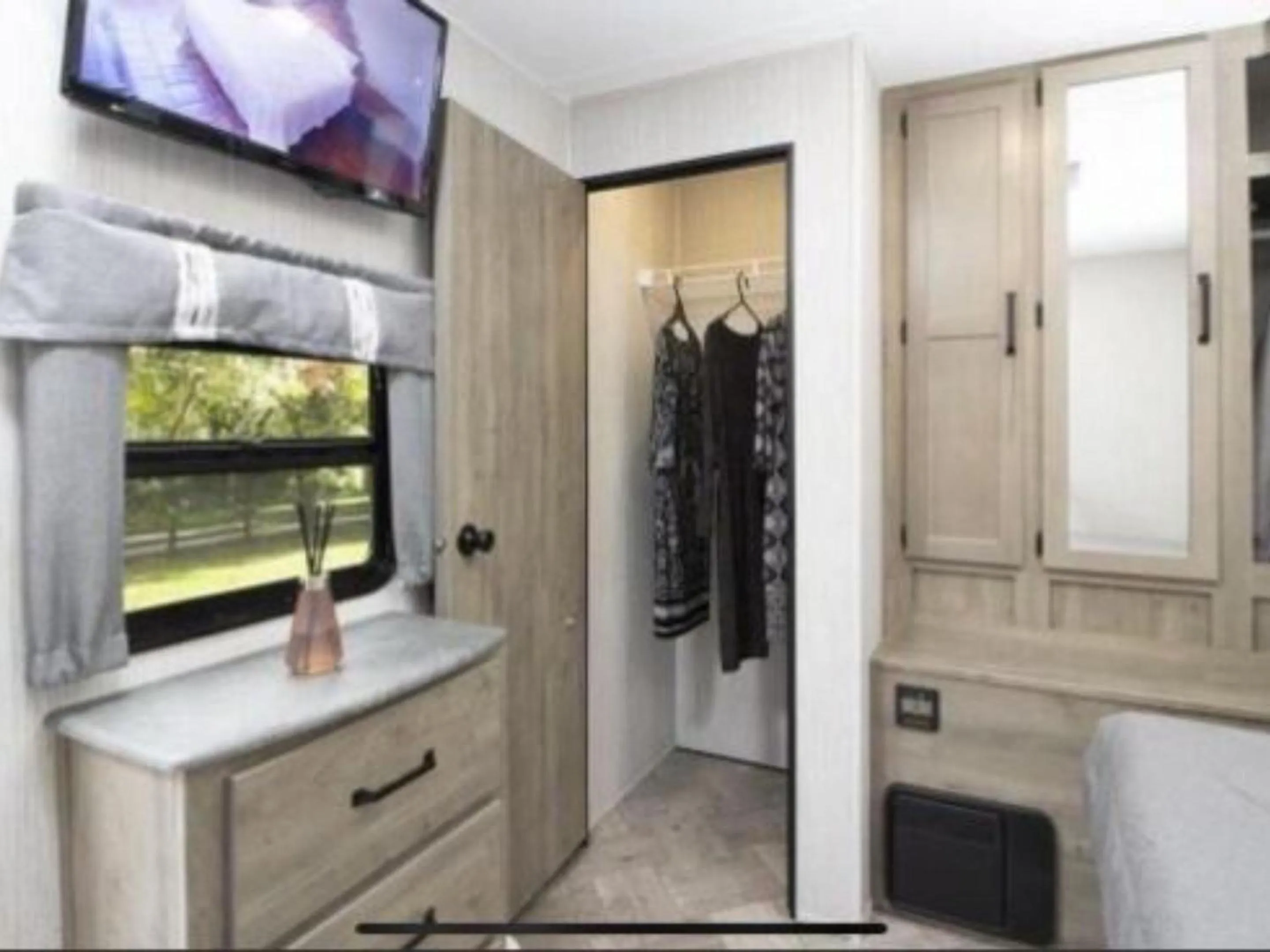 TV and multimedia in Jackson's Retreat Alpine Holiday Park