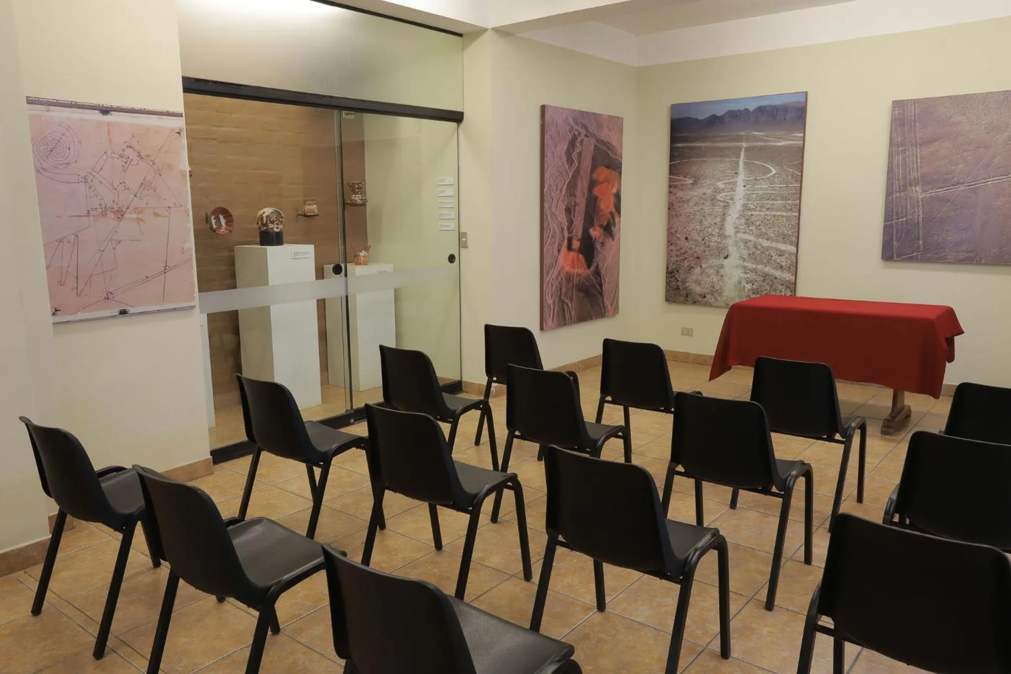 Meeting/conference room in Casa Andina Standard Nasca