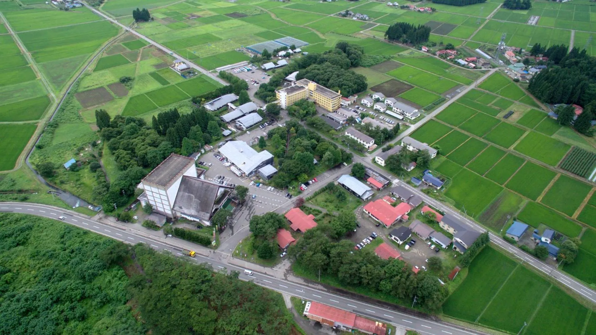 Bird's eye view in Onsen Yupopo