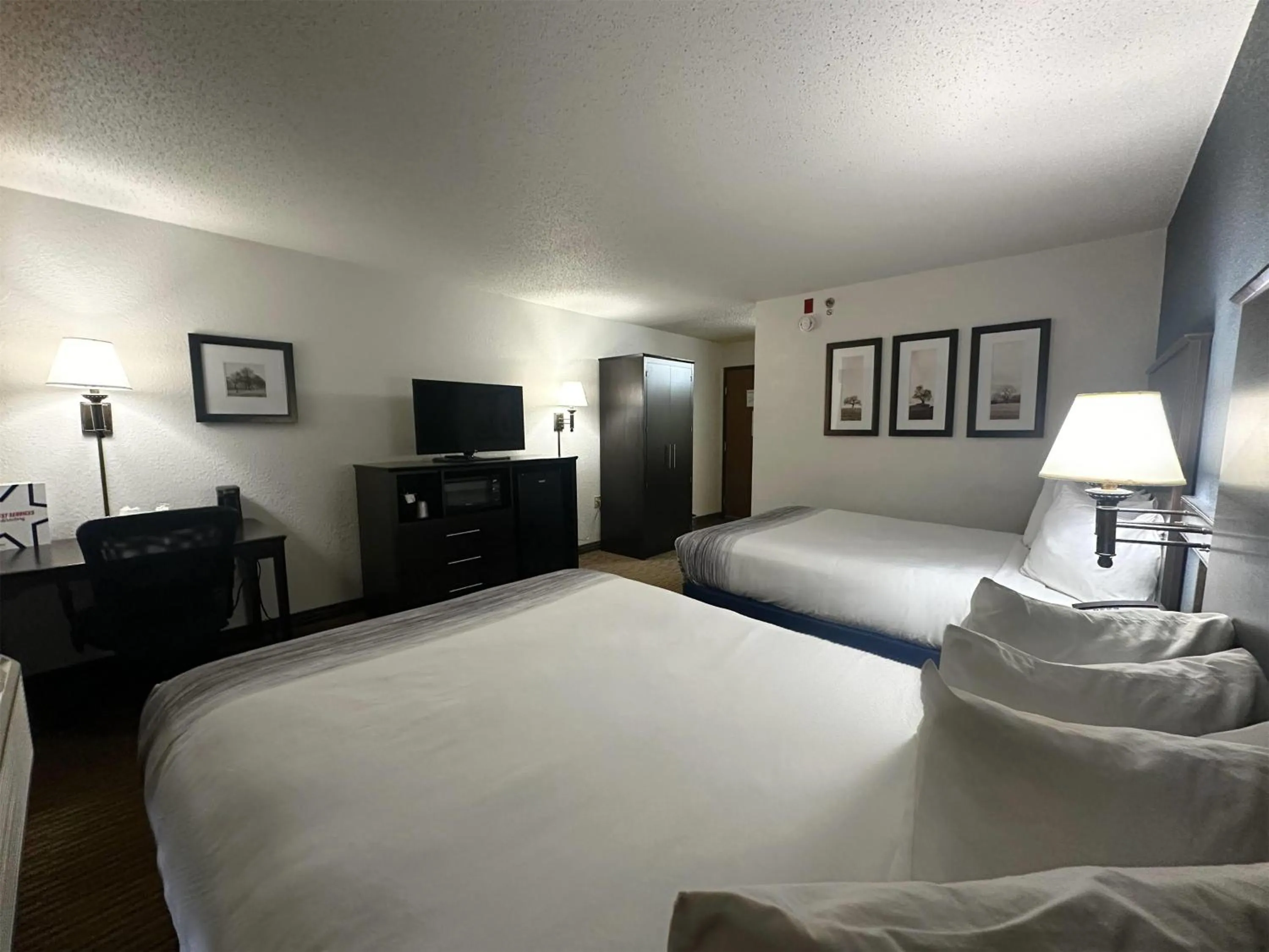 Photo of the whole room, Bed in AmericInn by Wyndham Menominee