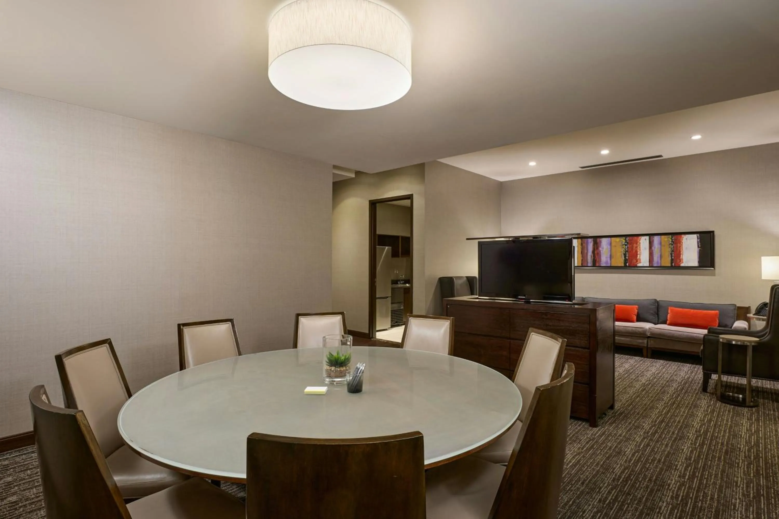 Photo of the whole room in The Westin Phoenix Downtown